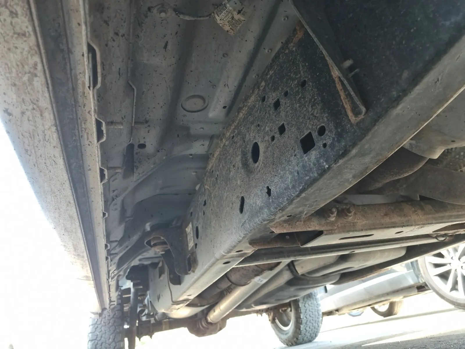 Undercarriage - Passenger Photo