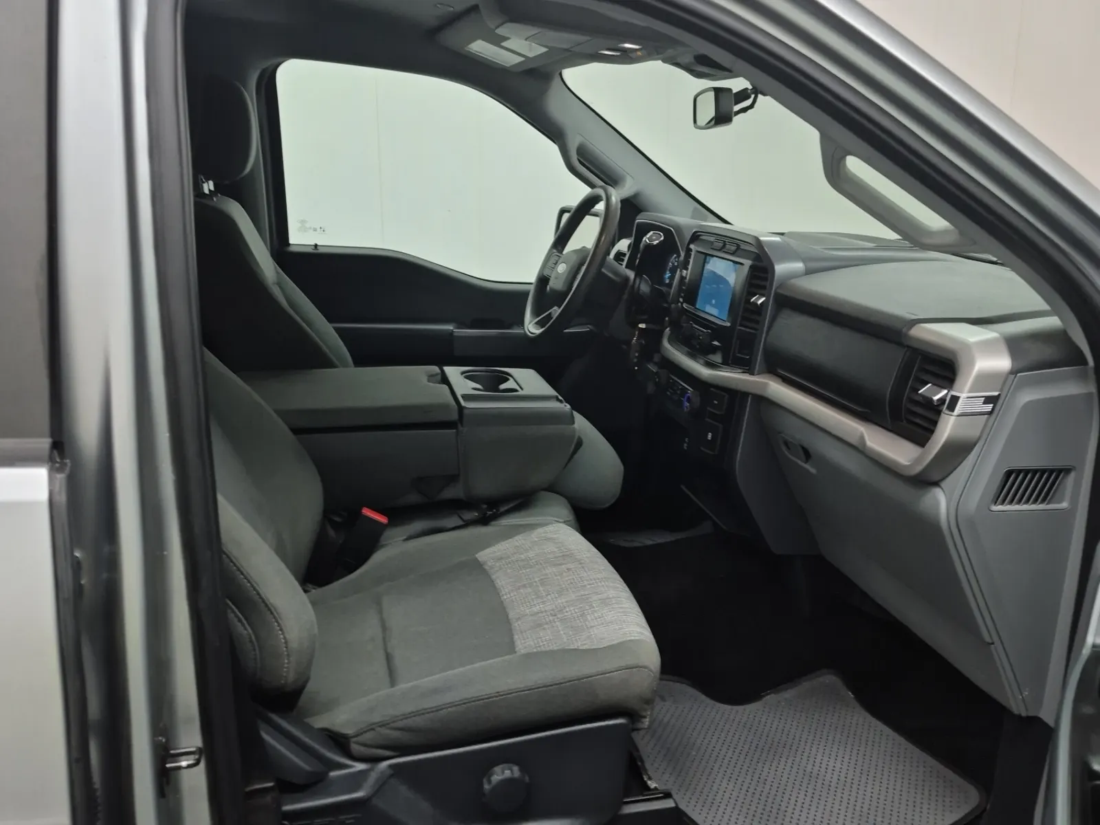 Right Side Interior Photo