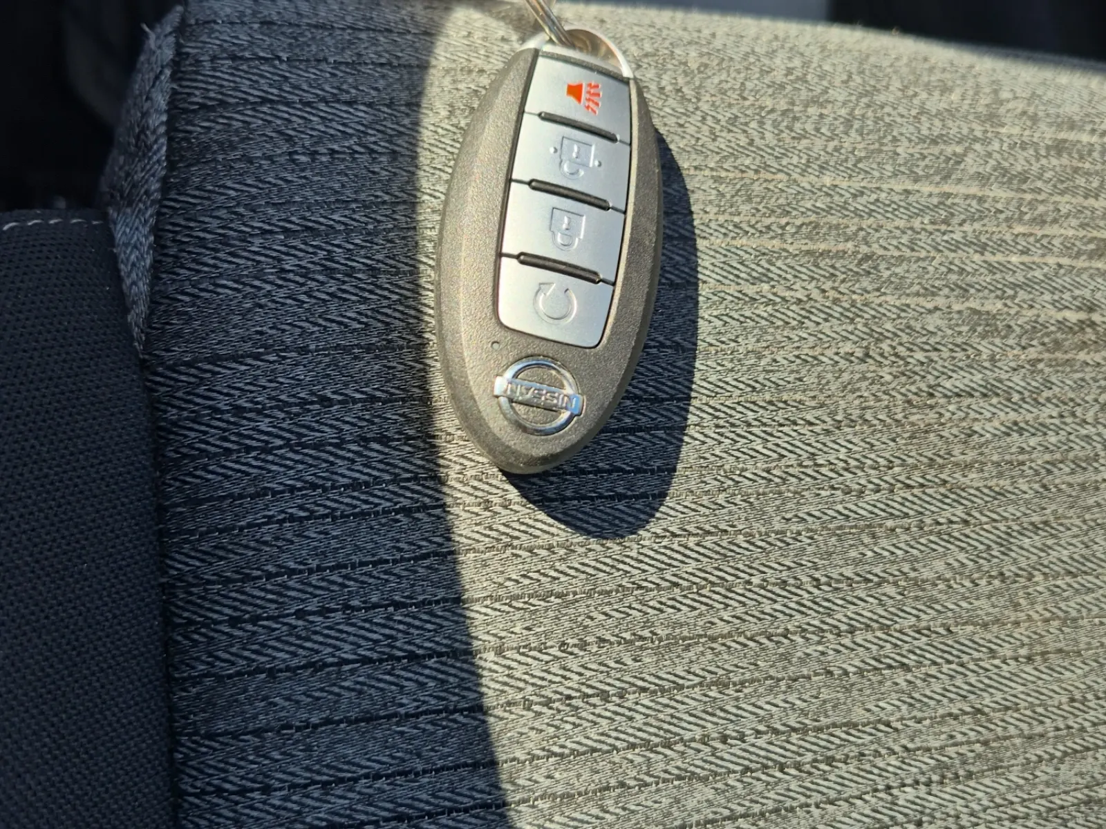 Keys/Fobs/Manual Photo