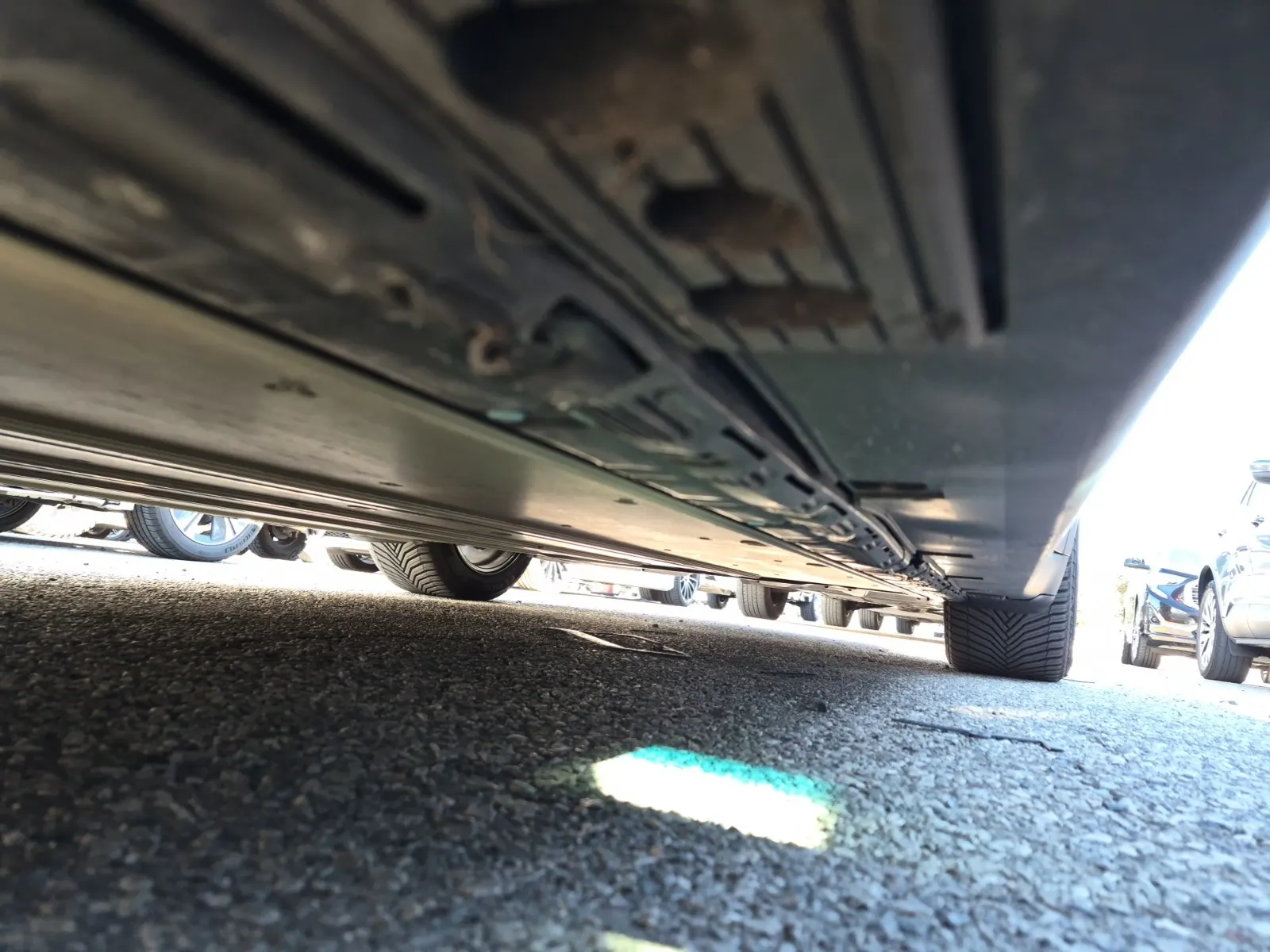 Undercarriage - Driver Photo