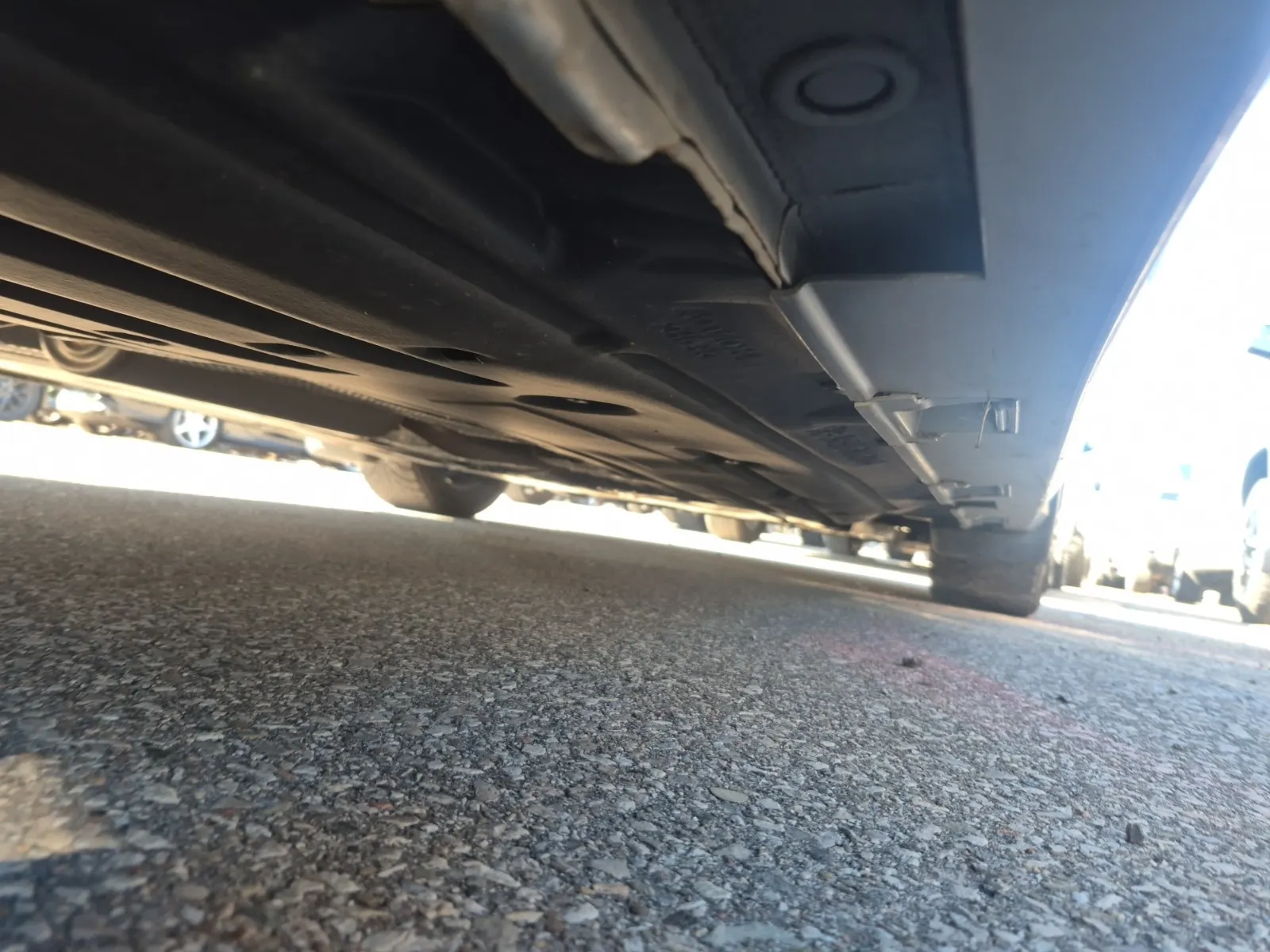 Undercarriage - Passenger Photo