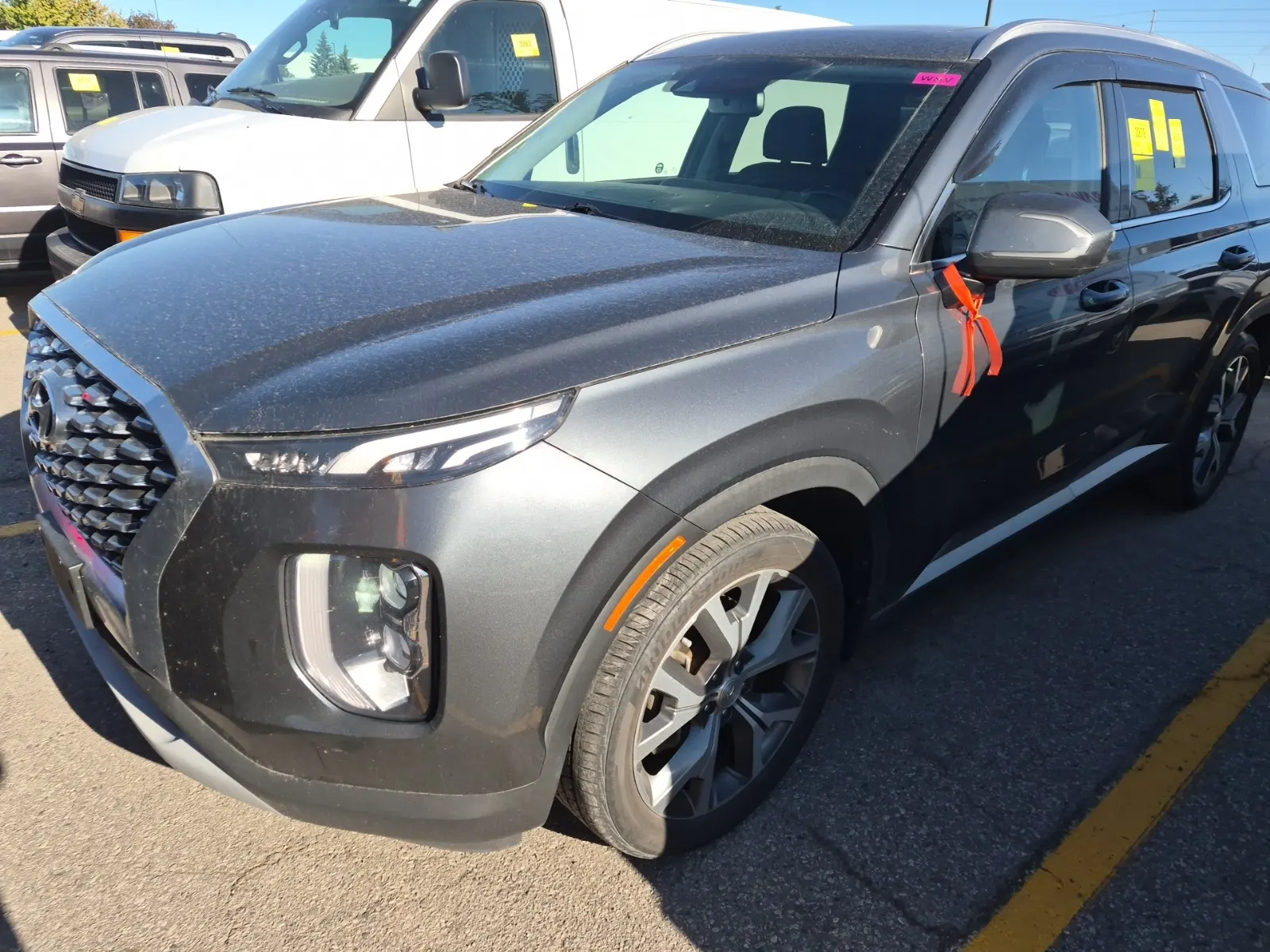 Front driver 3/4 photo