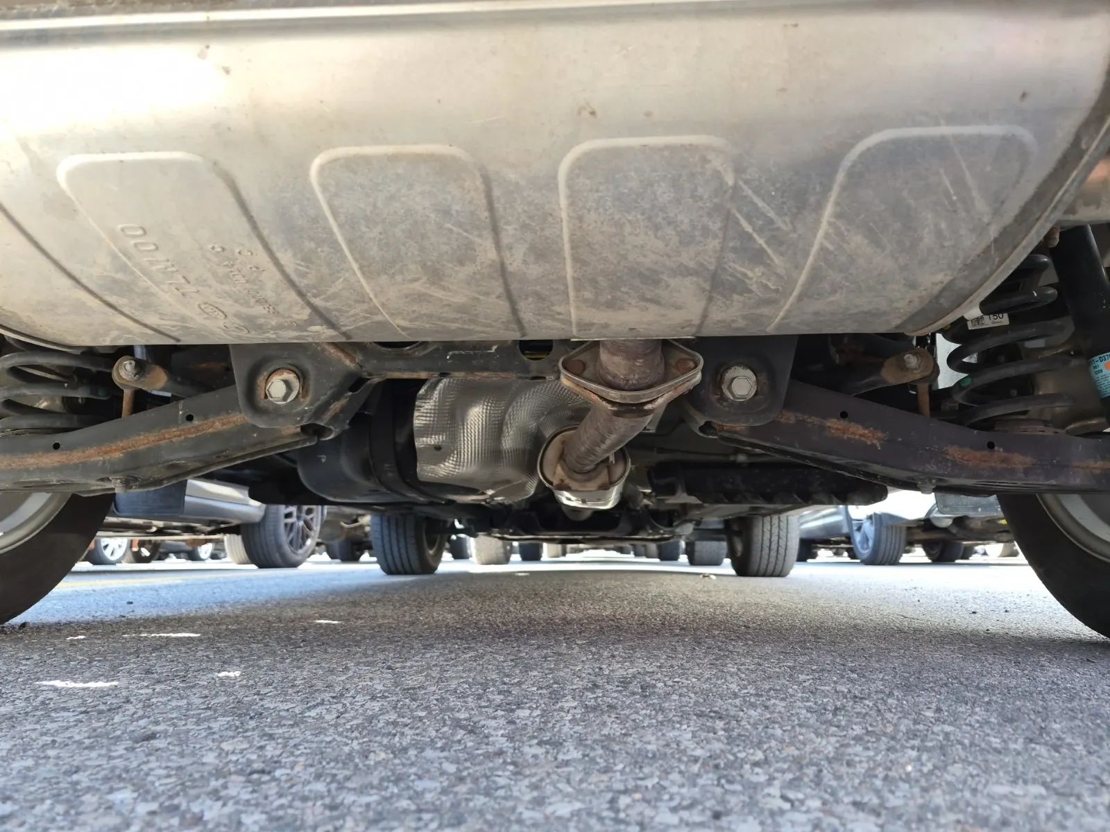 Undercarriage - Rear Photo