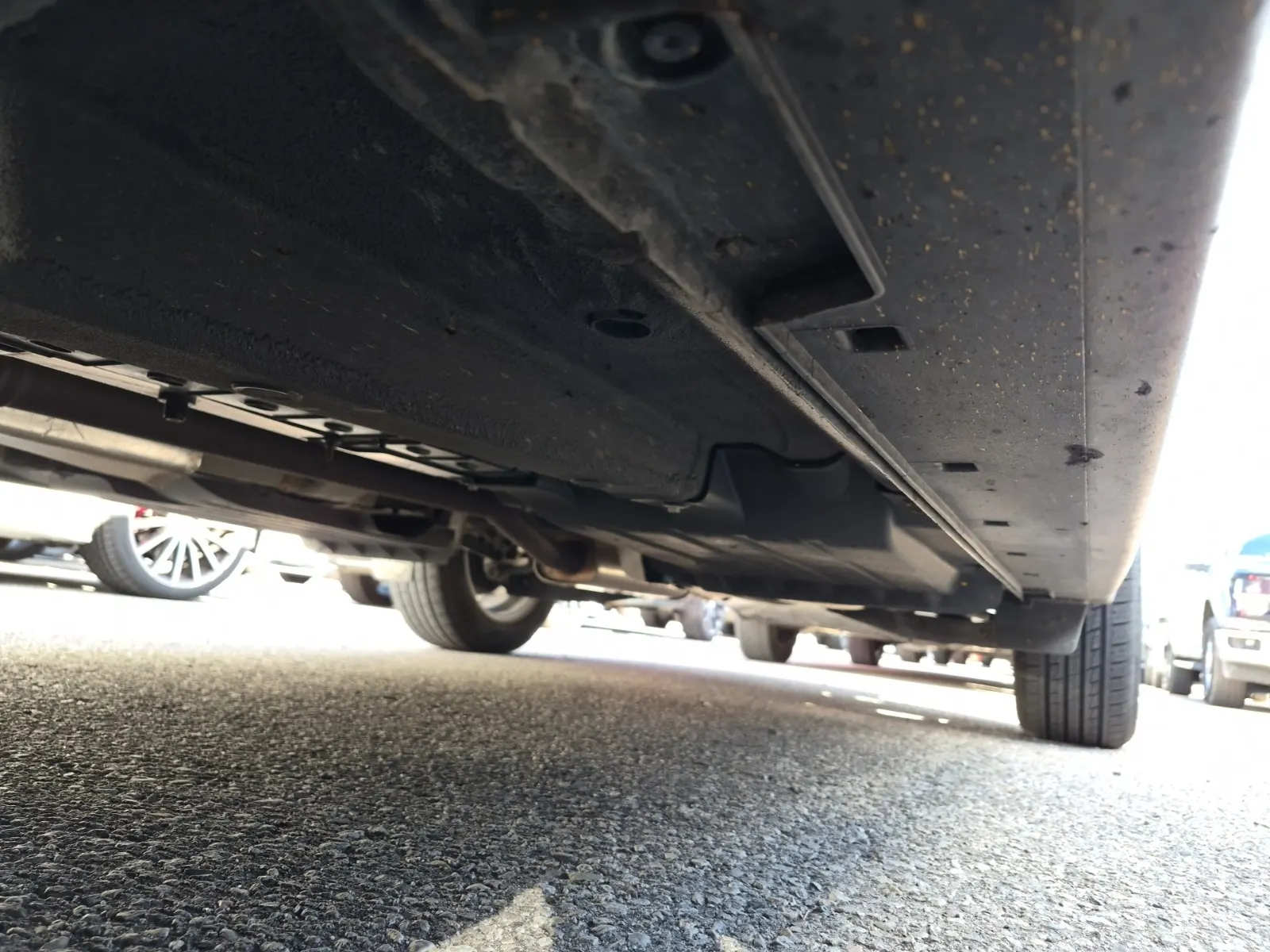 Undercarriage - Driver Photo