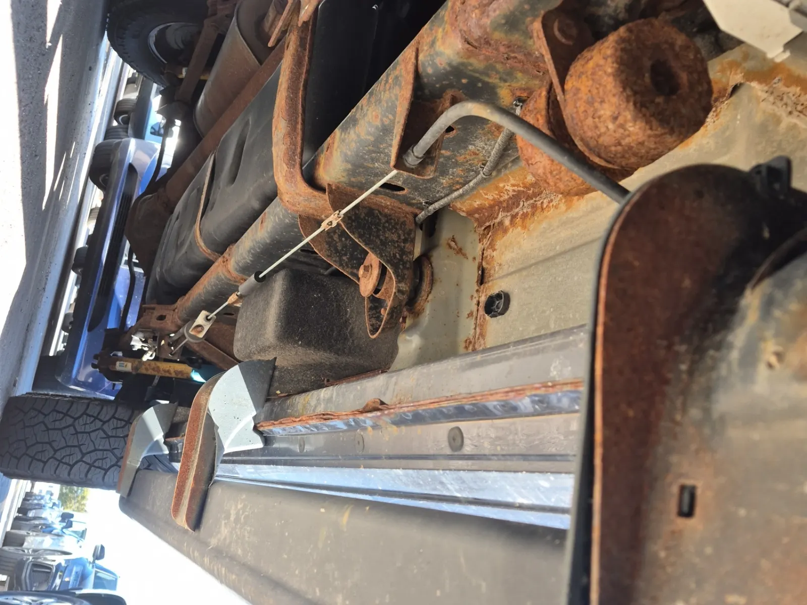 Undercarriage - Driver Photo