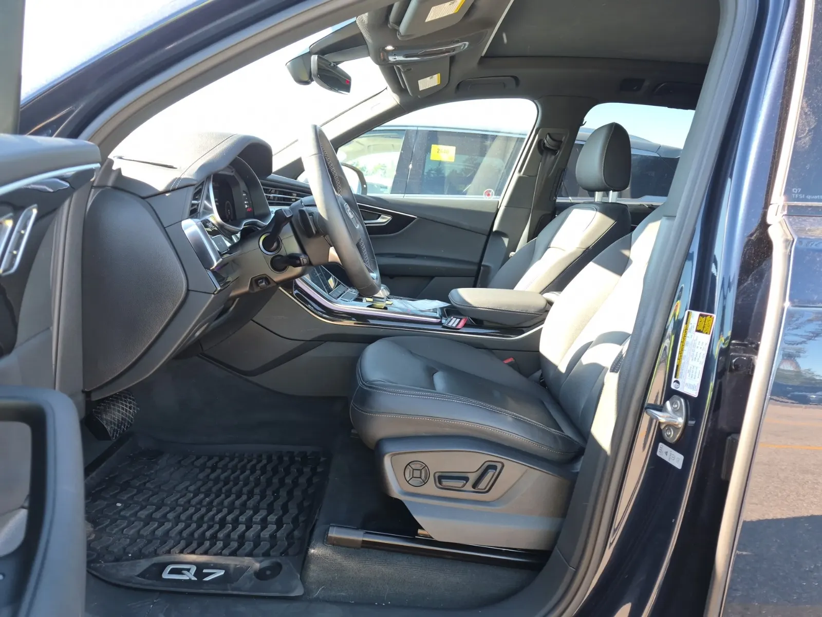 Front Interior Photo