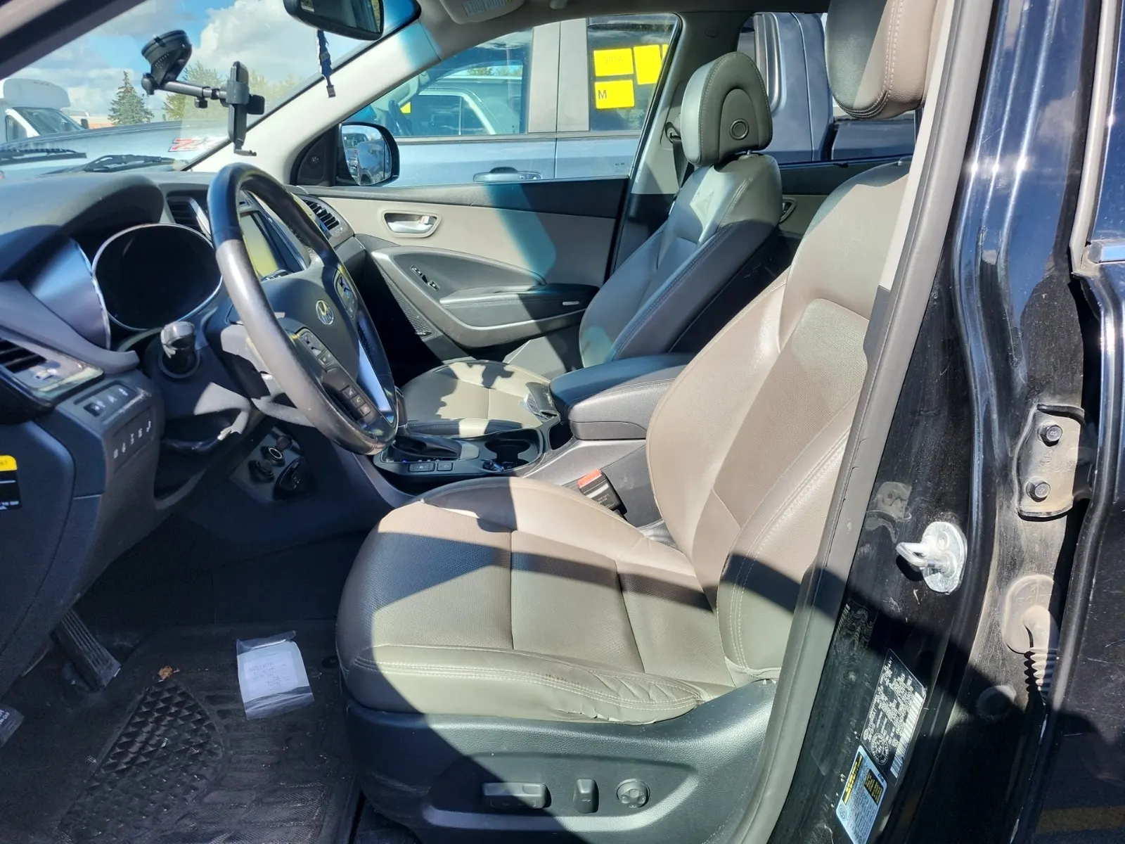 Front Interior Photo