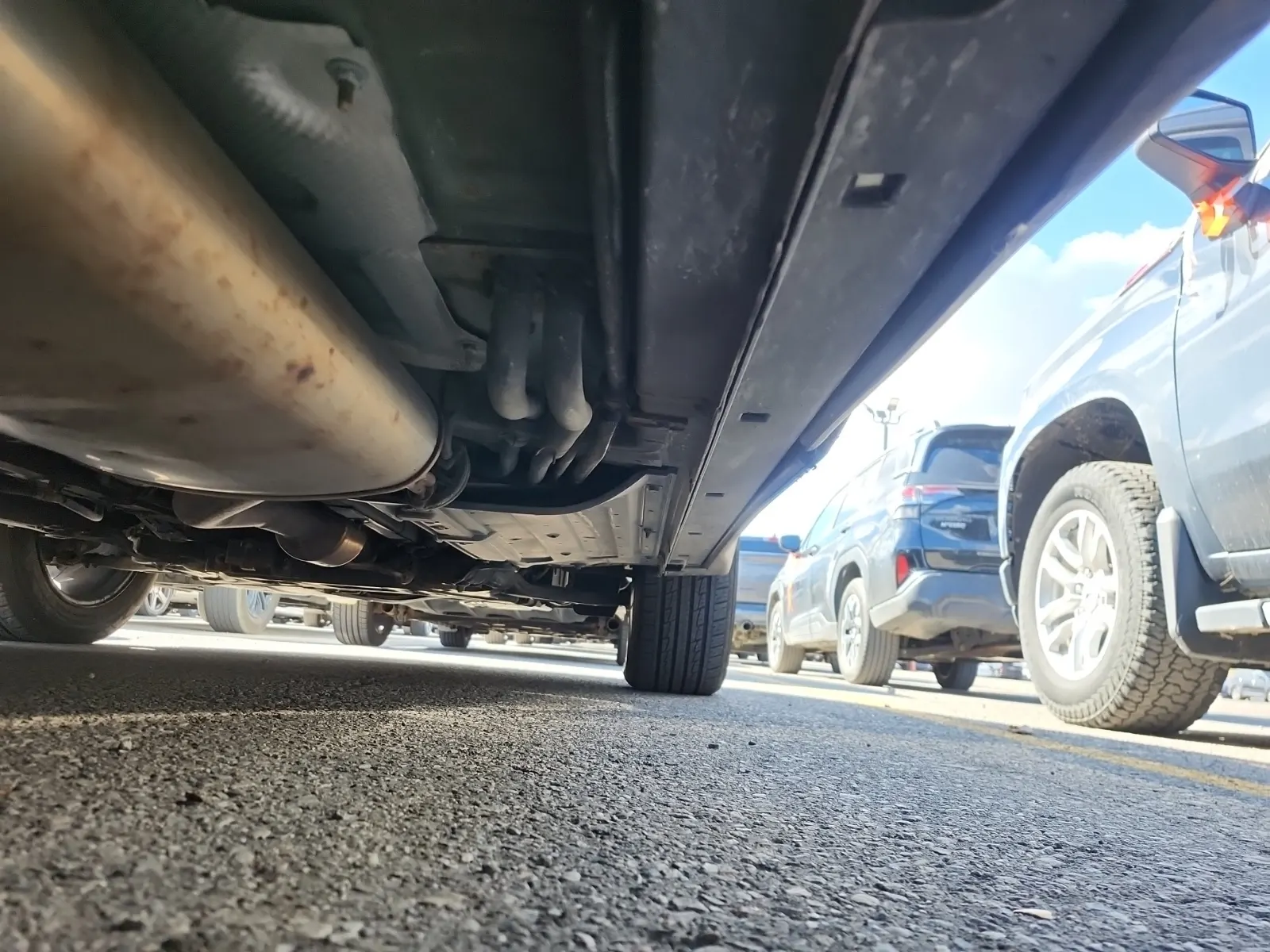 Undercarriage - Passenger Photo