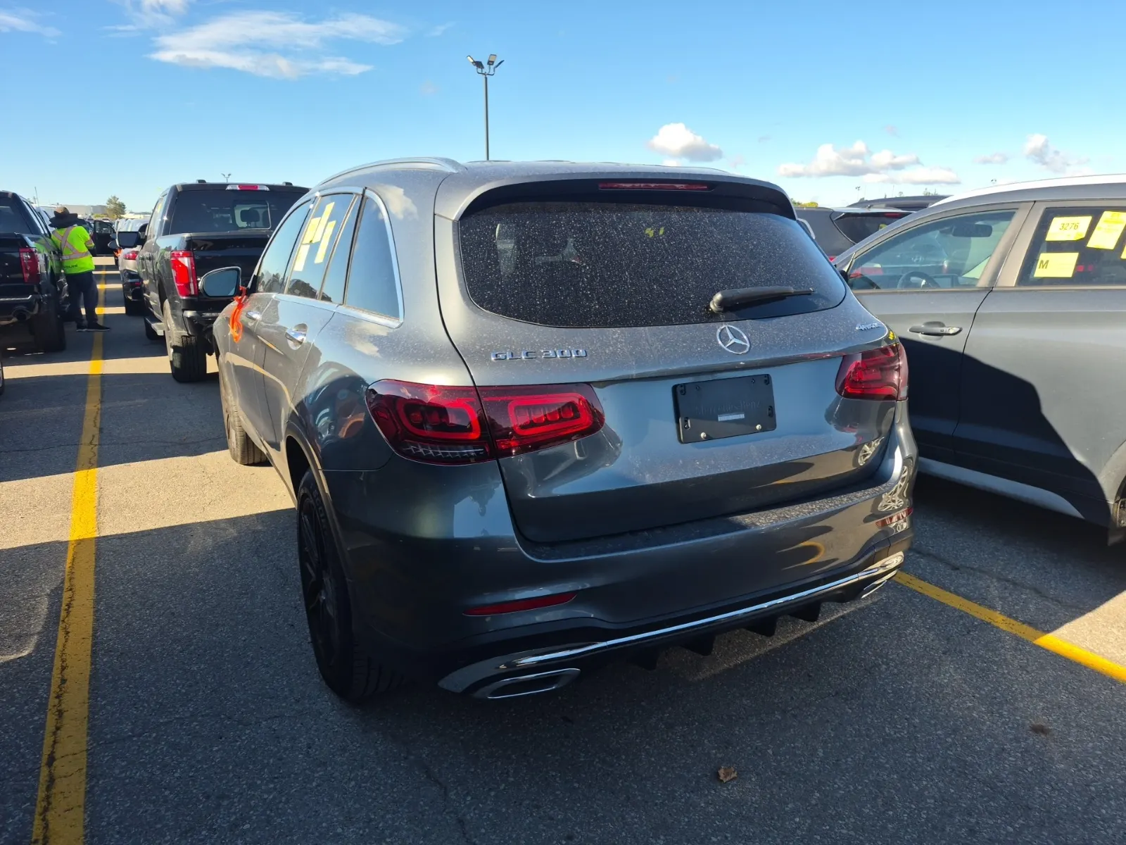 Driver Rear 3/4 Photo