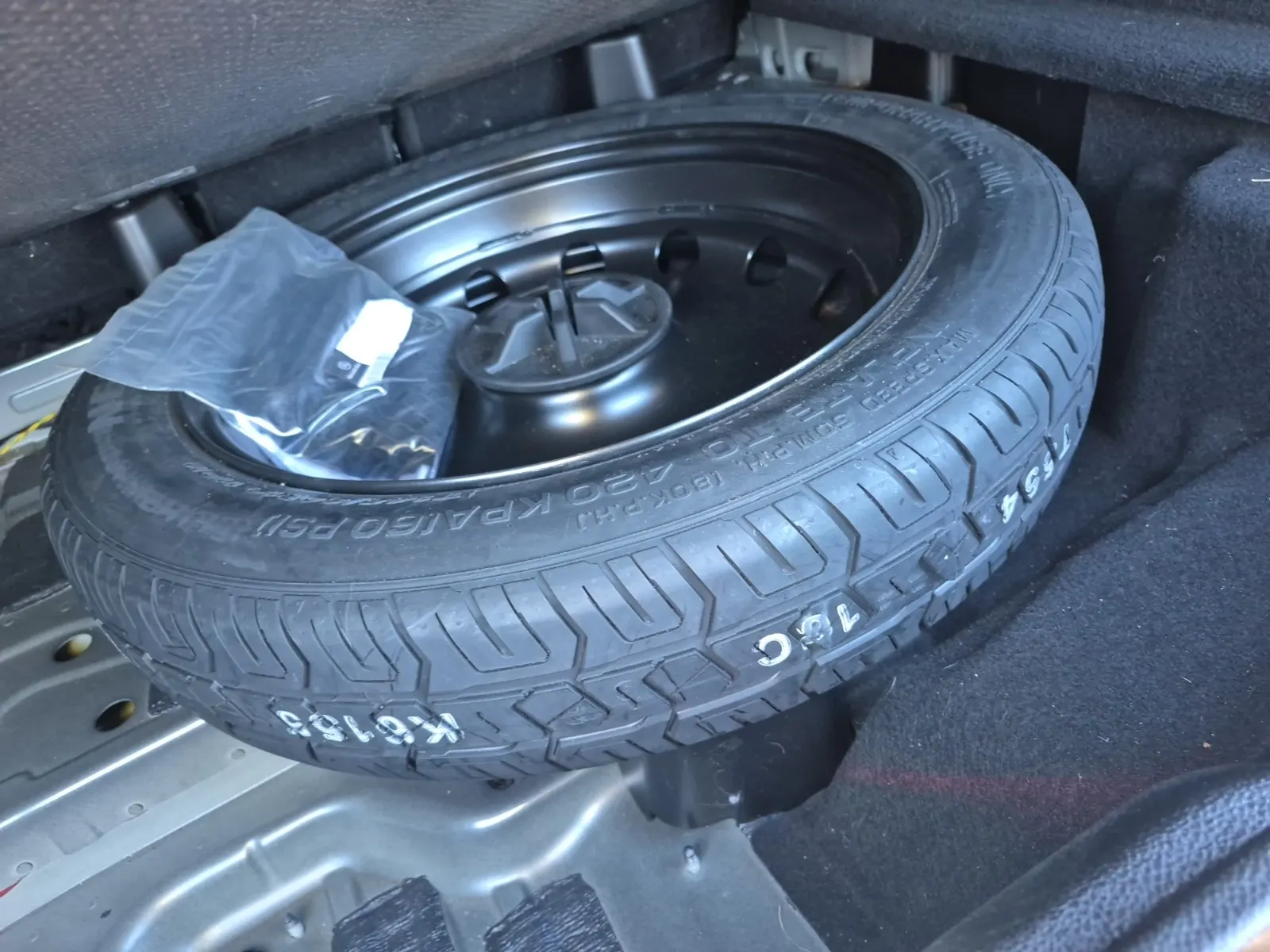 Spare Tire & Wheel Photo