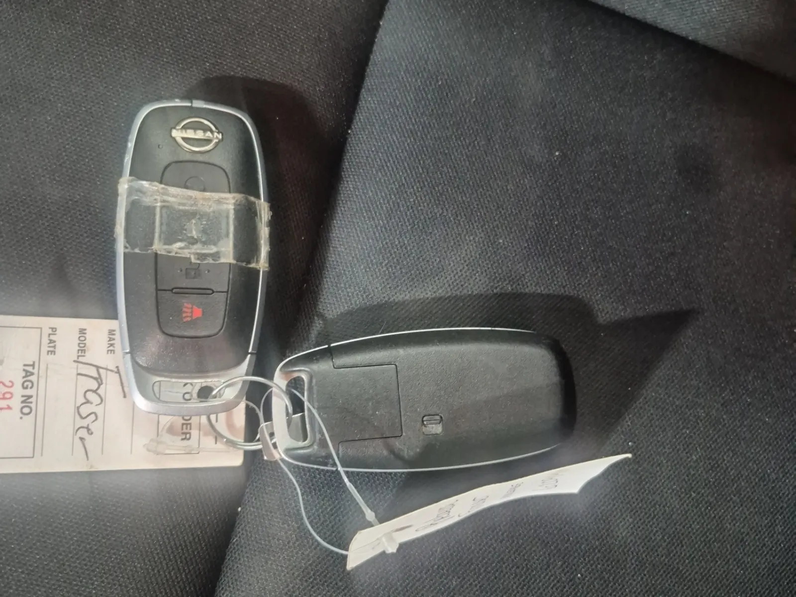 Keys/Fobs/Manual Photo