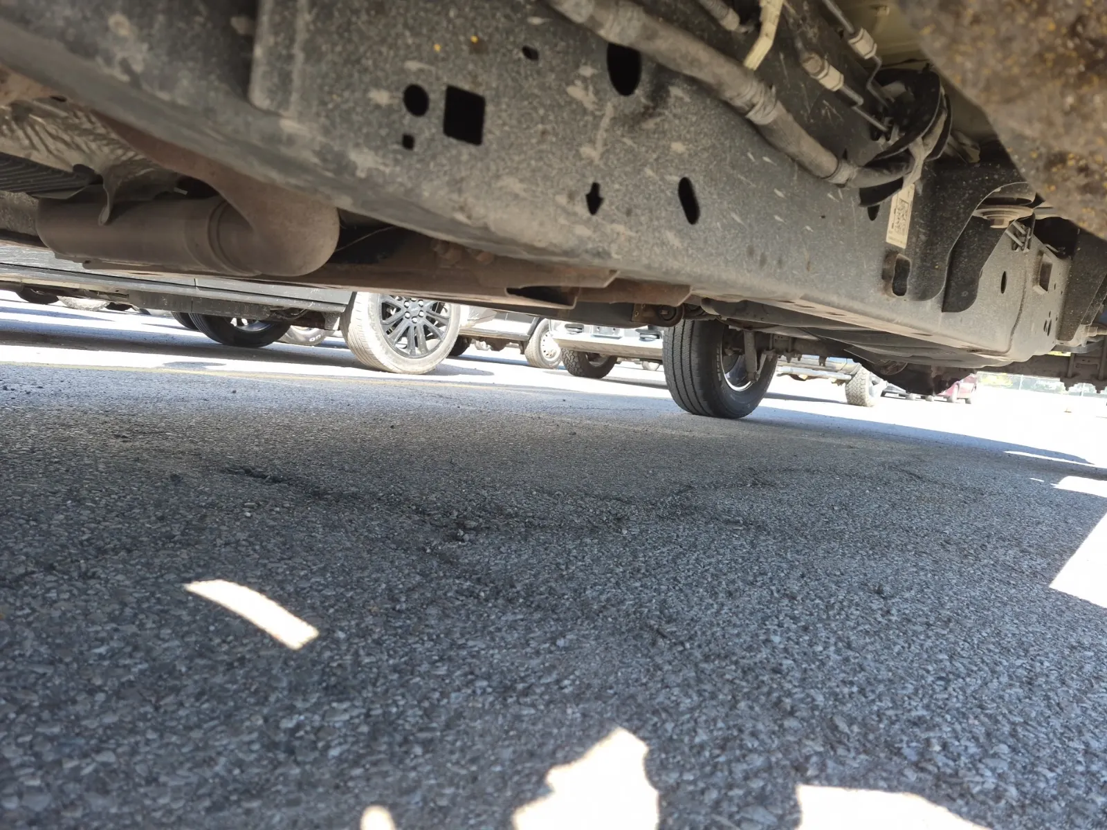 Undercarriage - Driver Photo