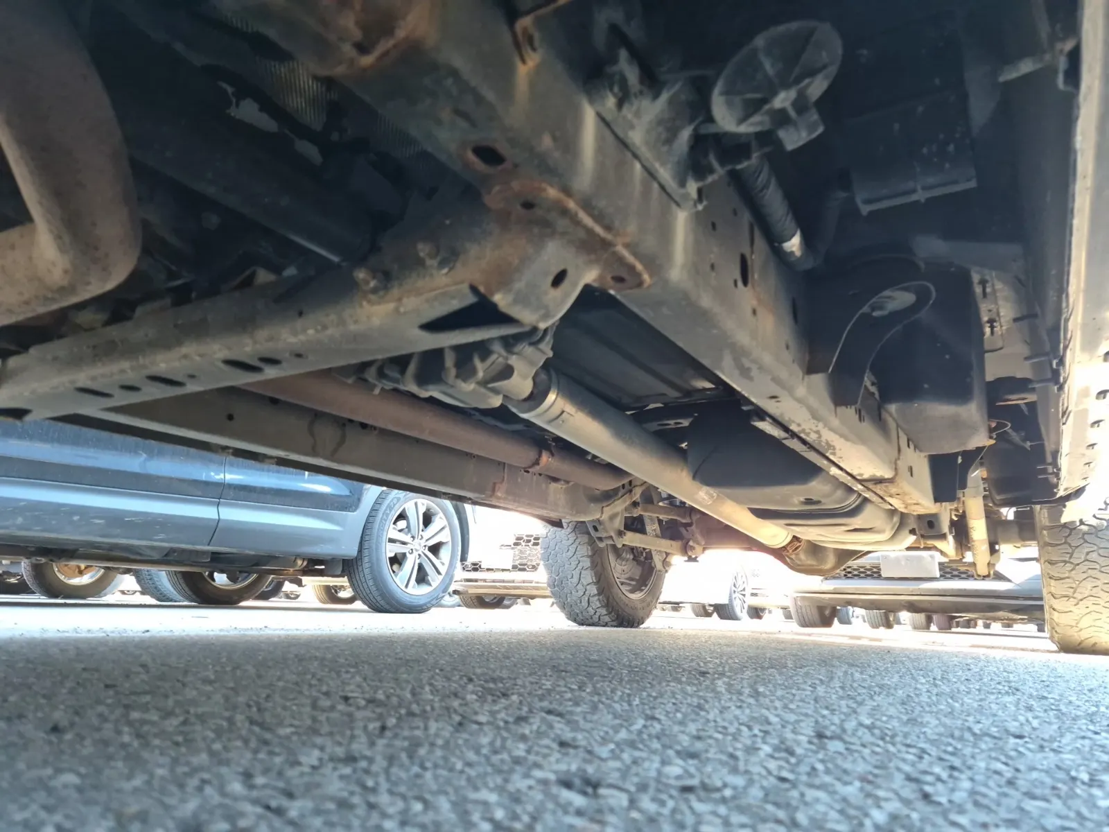 Undercarriage - Driver Photo