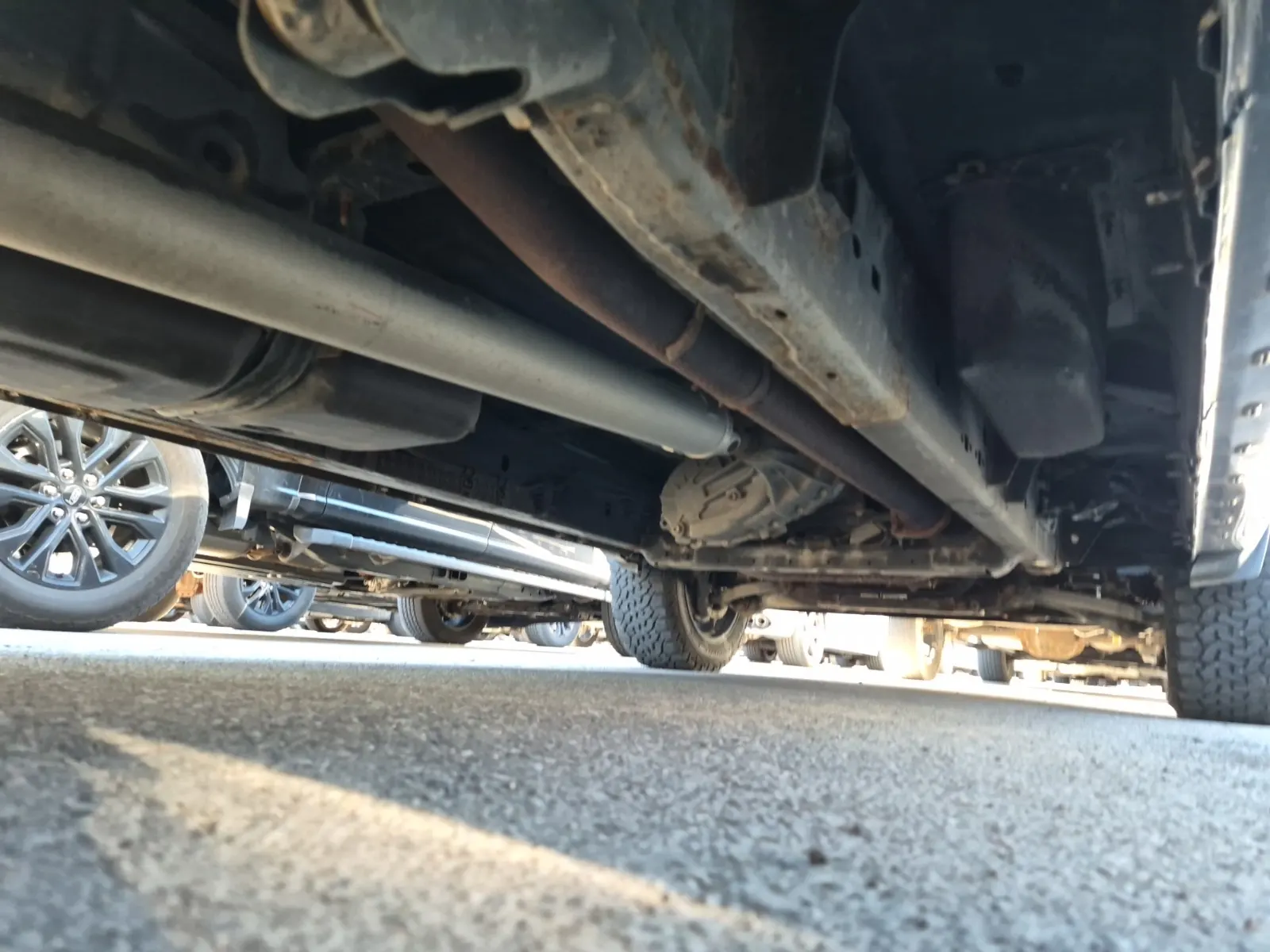 Undercarriage - Passenger Photo