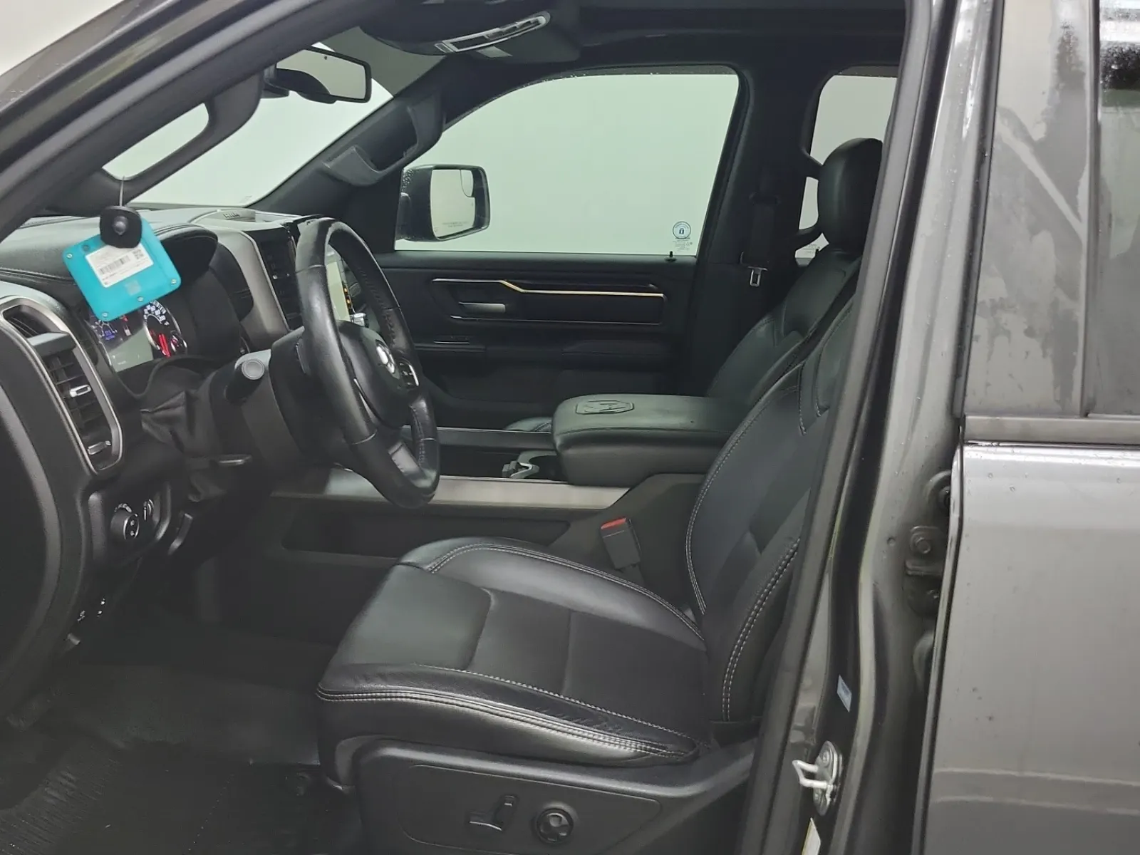 Front Interior Photo