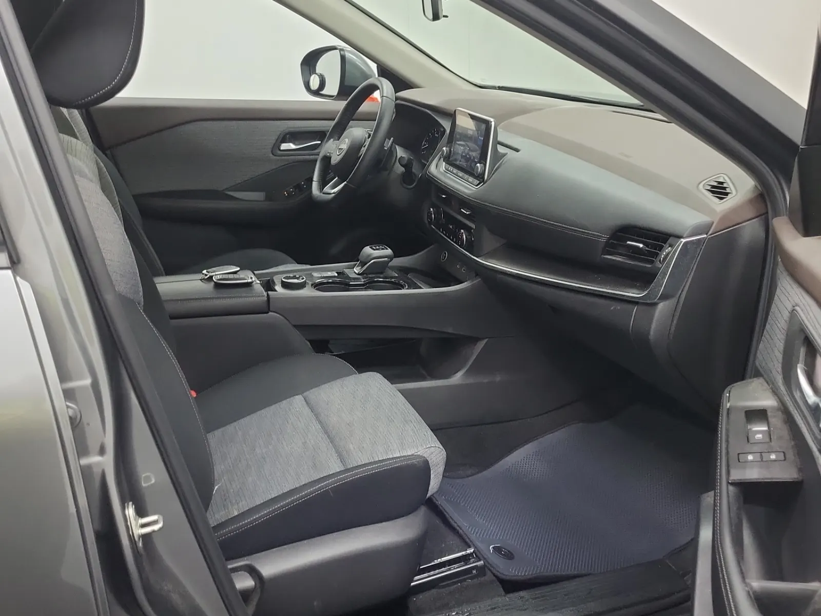 Right Side Interior Photo