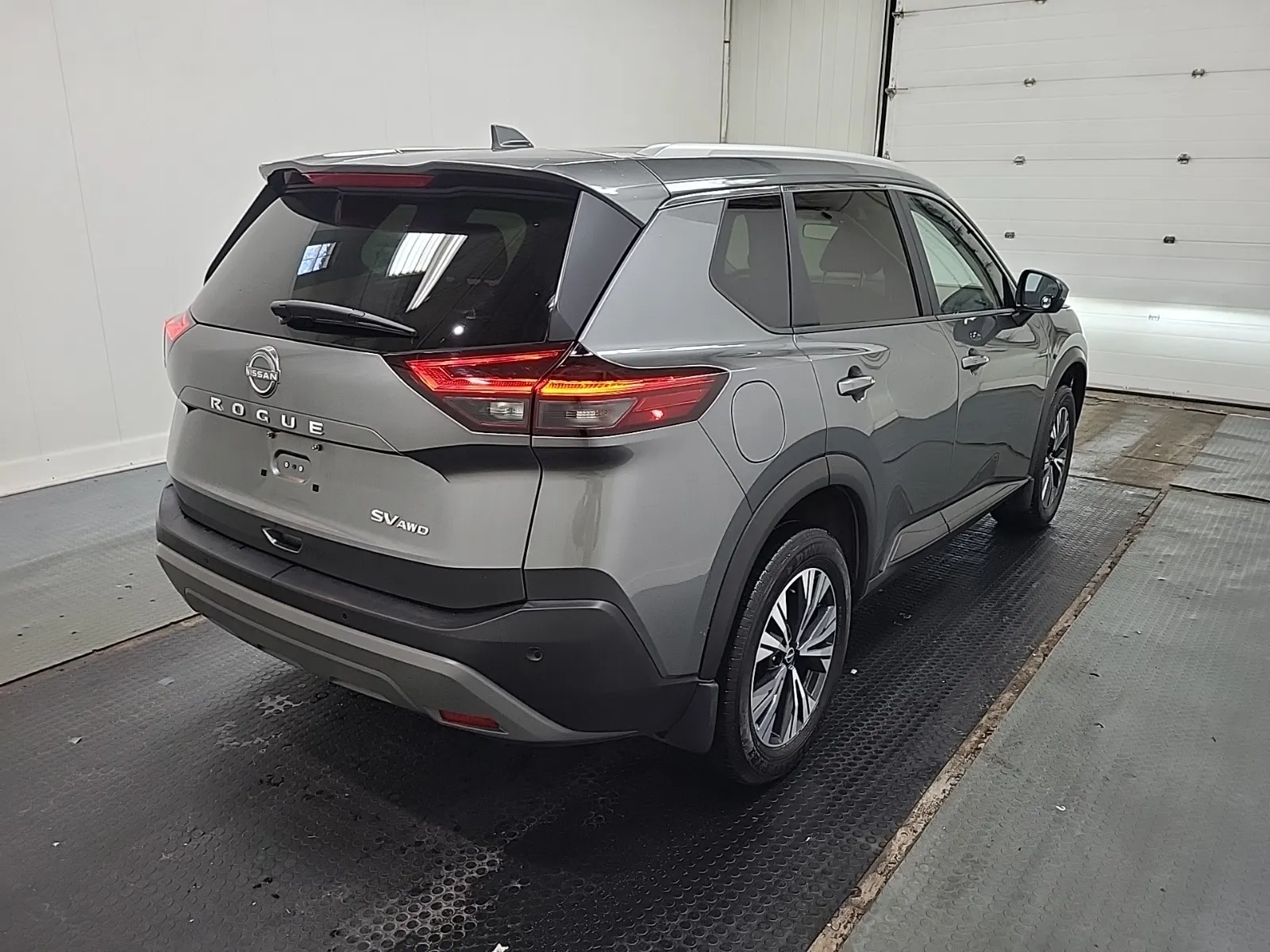 Passenger Rear 3/4 Photo