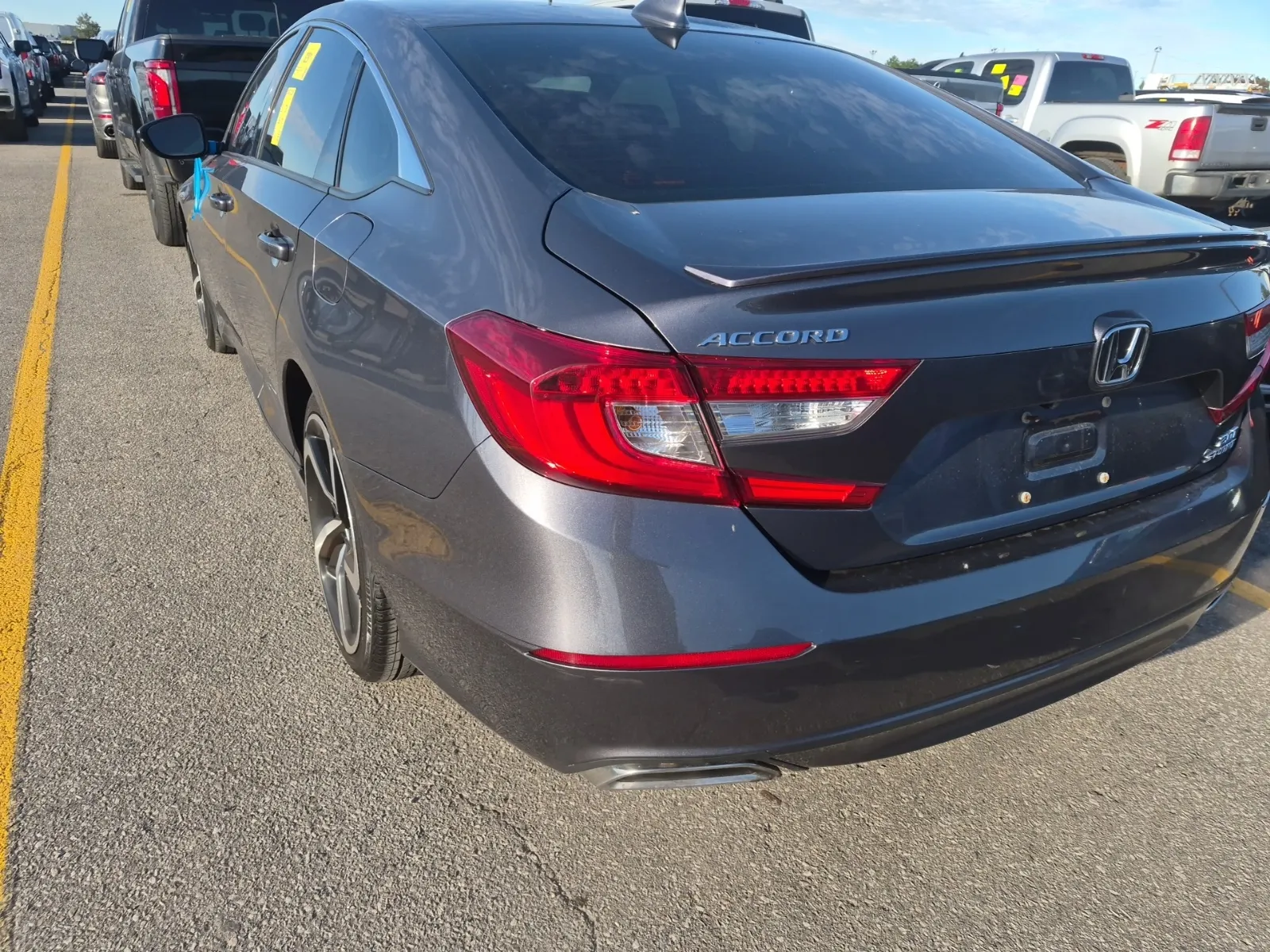Driver Rear 3/4 Photo