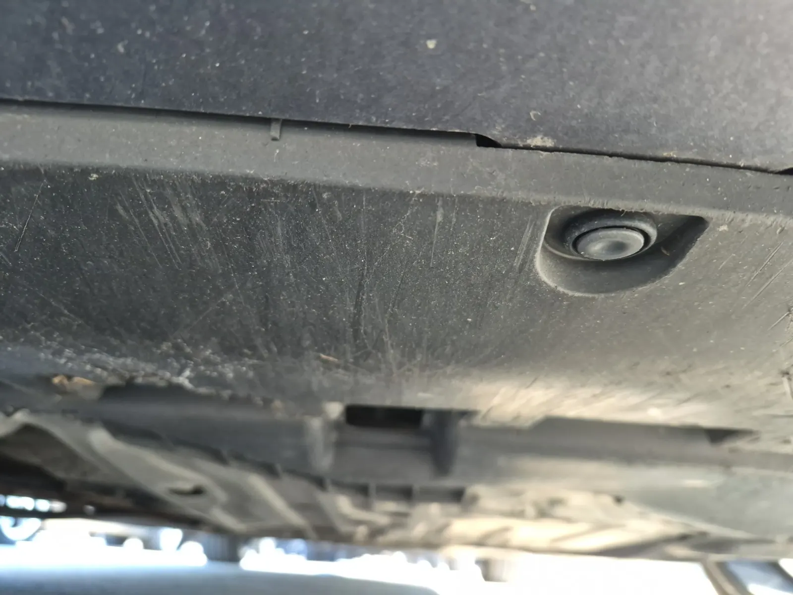 Undercarriage - Front Photo