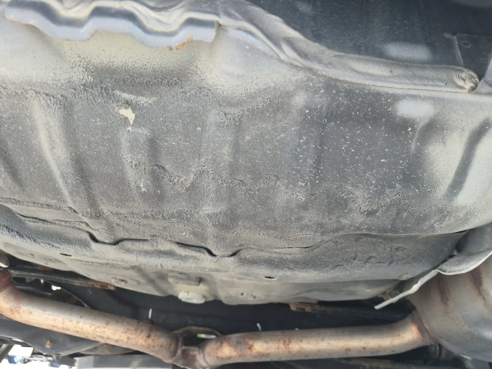 Undercarriage - Rear Photo