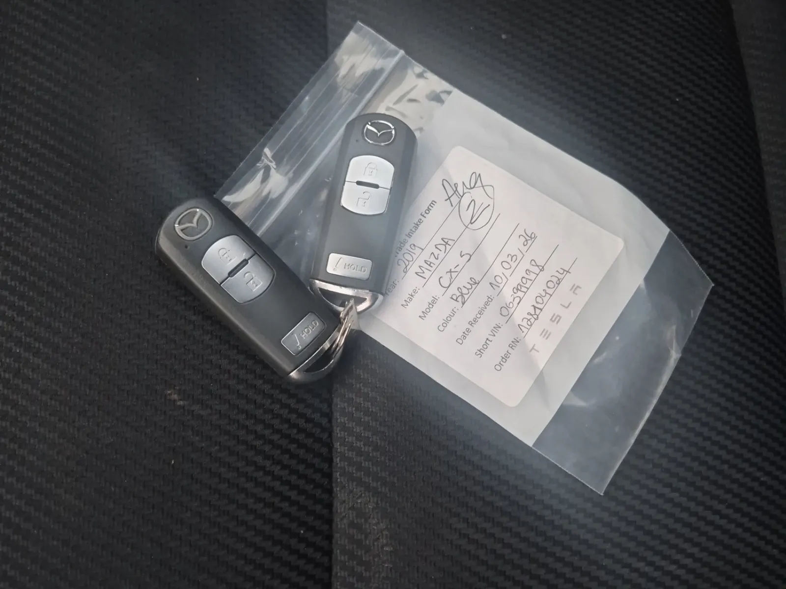Keys/Fobs/Manual Photo