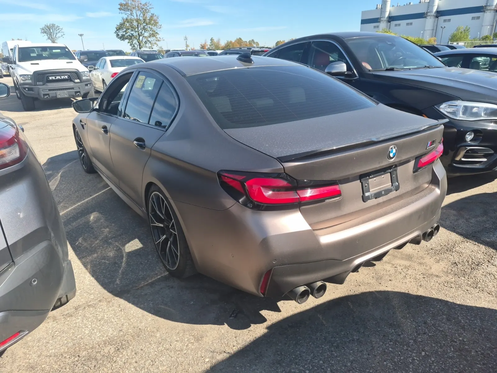Driver Rear 3/4 Photo