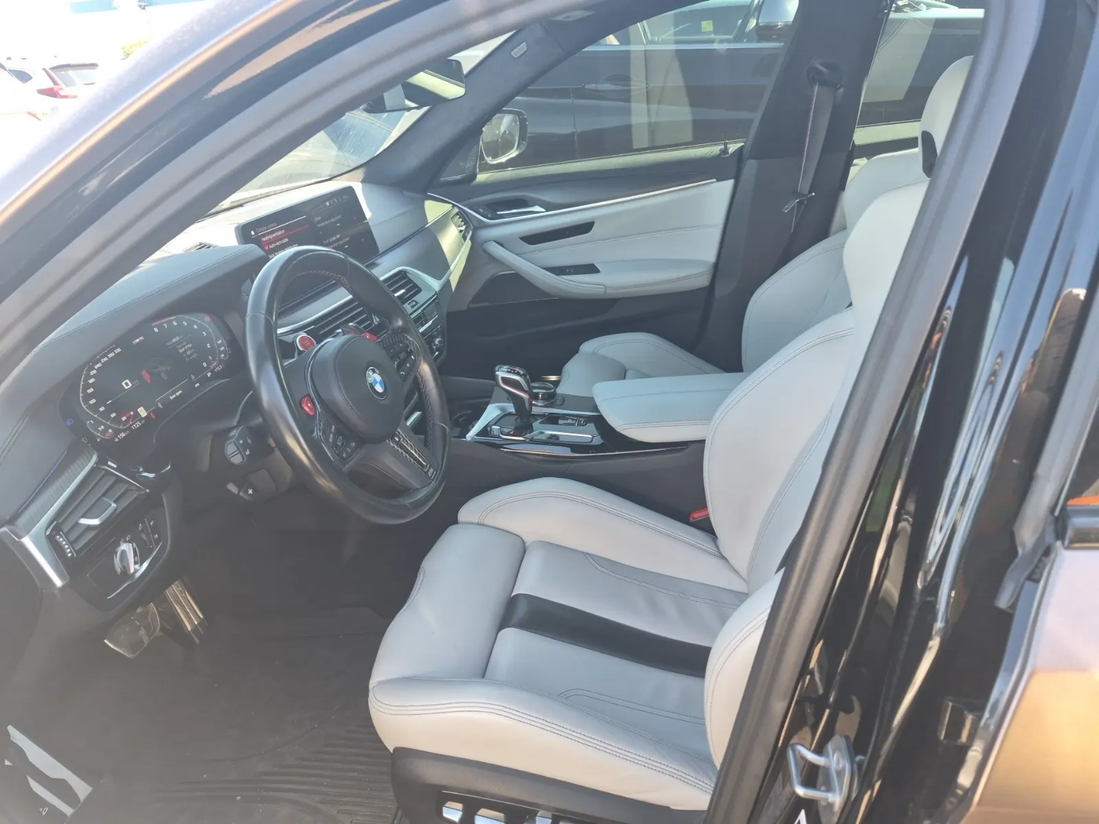 Front Interior Photo