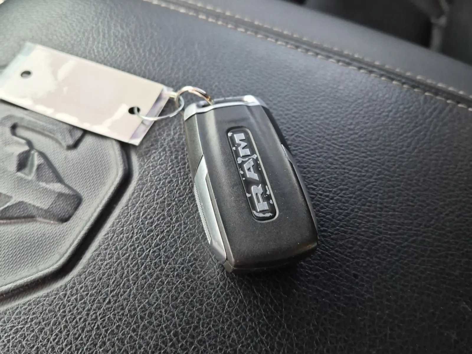 Keys/Fobs/Manual Photo