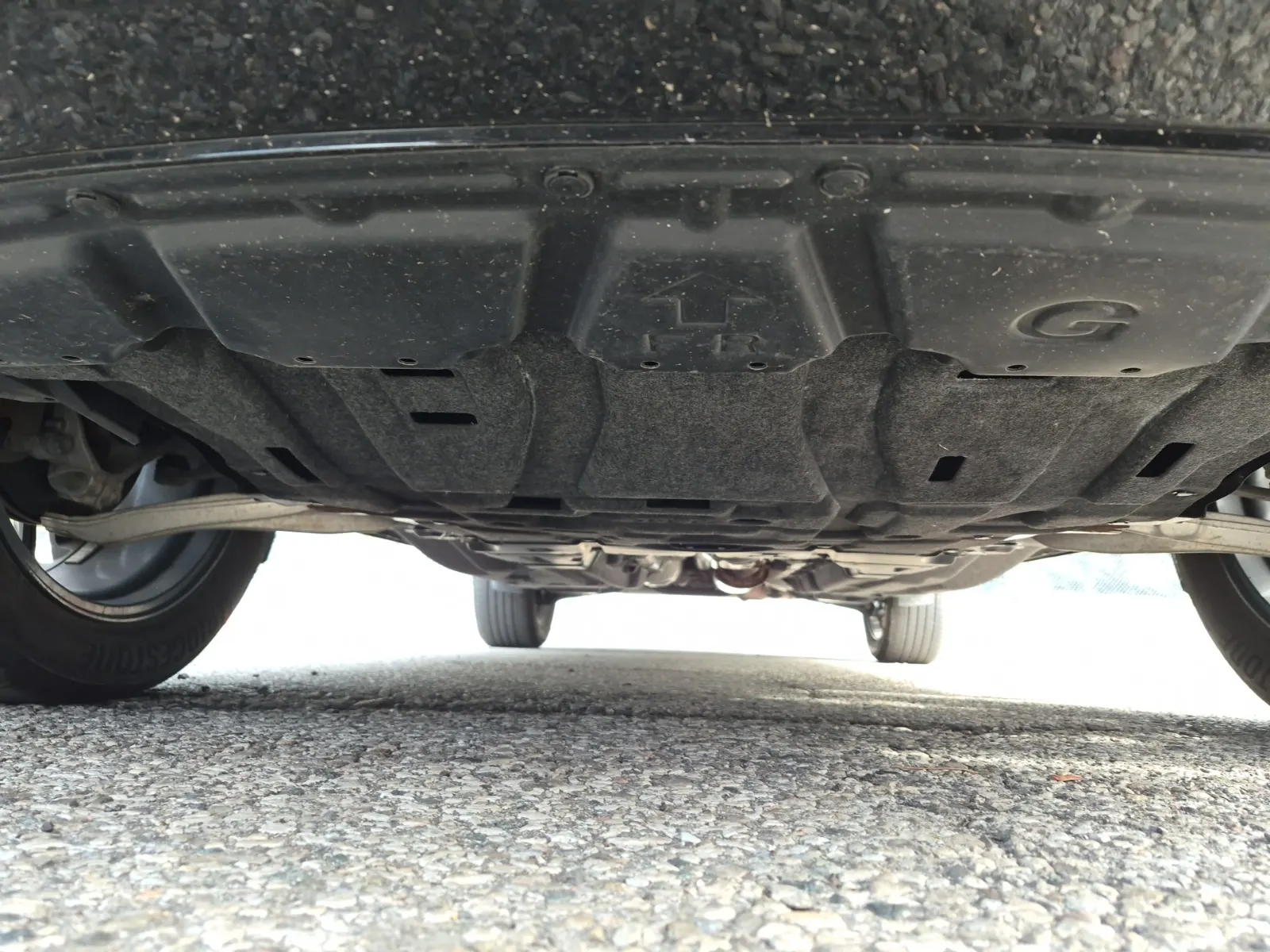Undercarriage - Front Photo