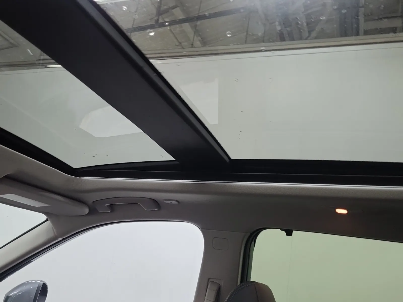 Interior Roof Photo