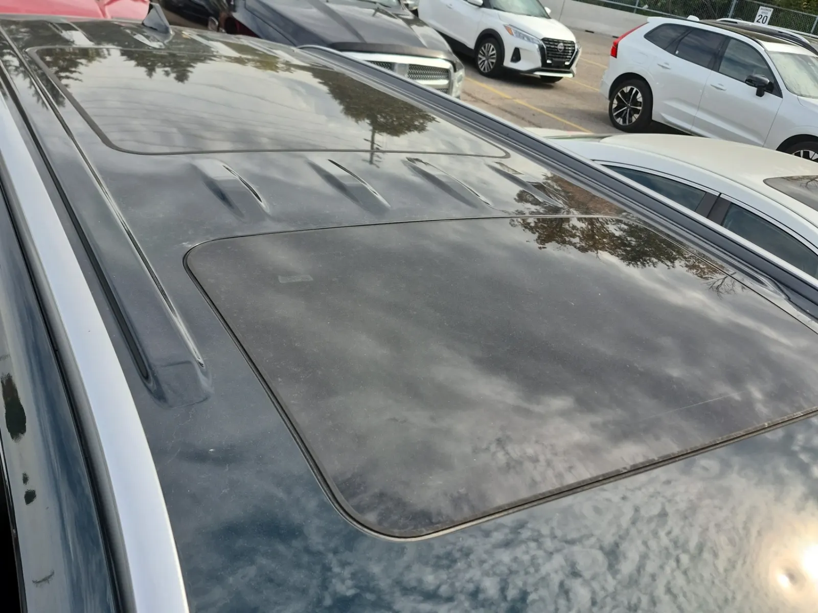 Exterior Roof Photo