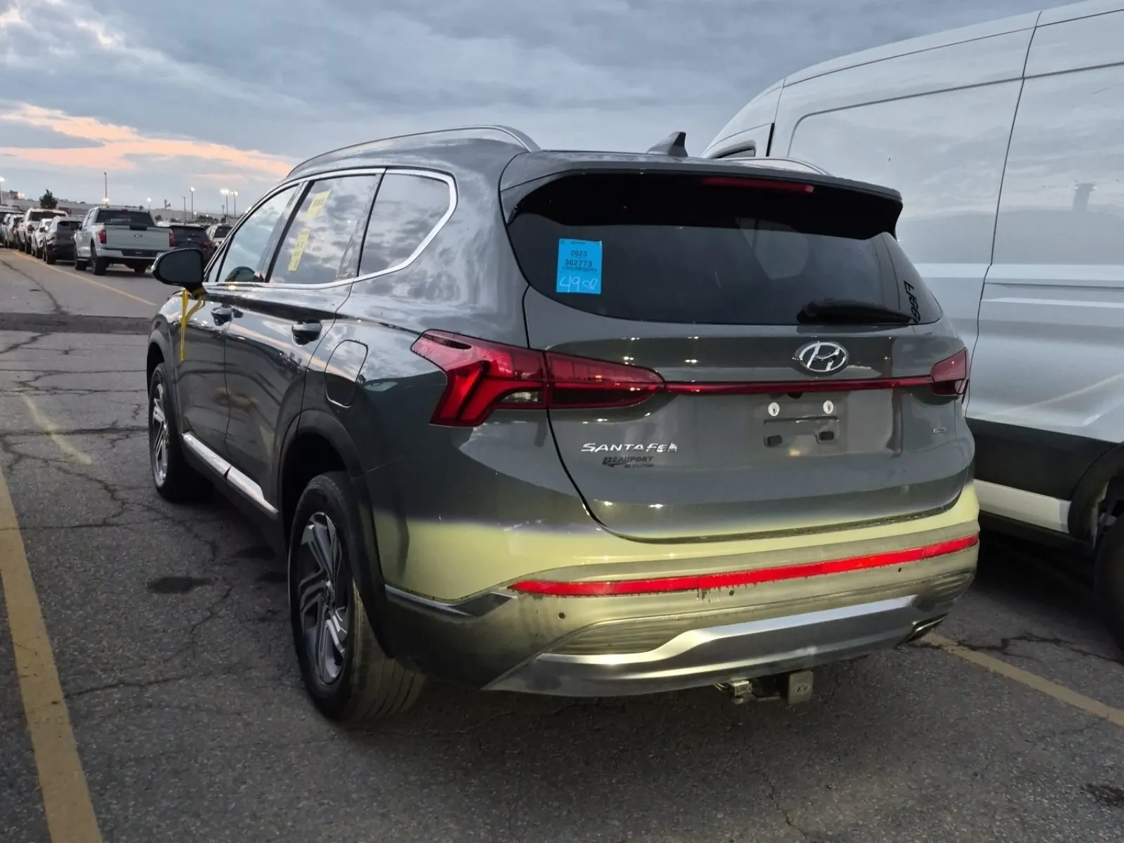 Driver Rear 3/4 Photo