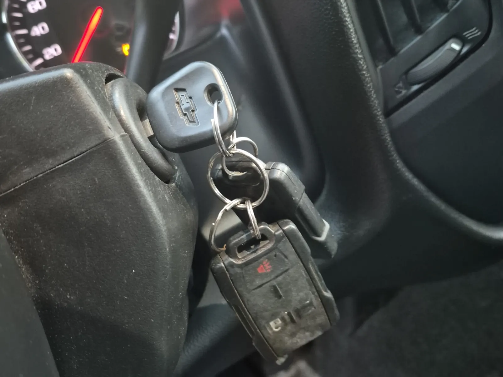 Keys/Fobs/Manual Photo