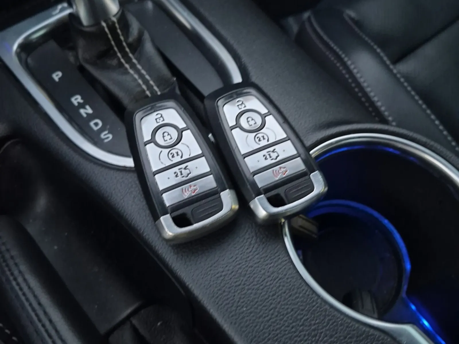 Keys/Fobs/Manual Photo
