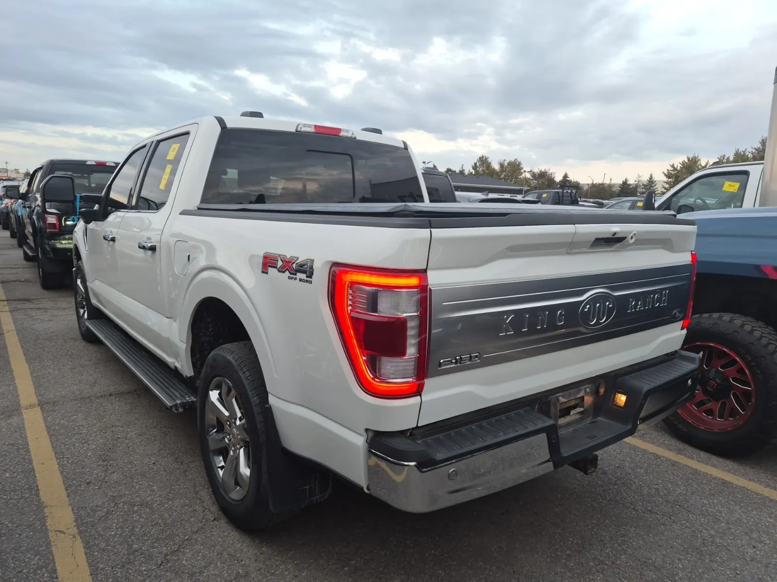 Driver Rear 3/4 Photo