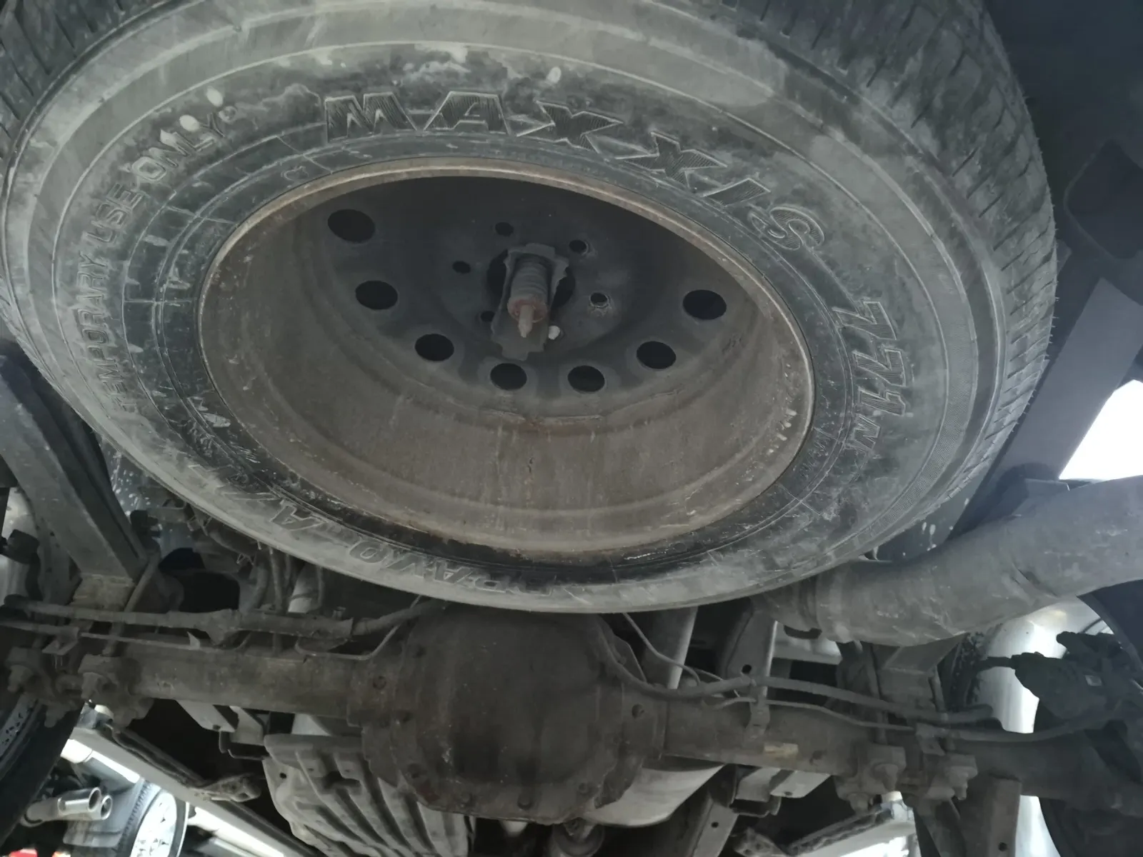 Spare Tire & Wheel Photo