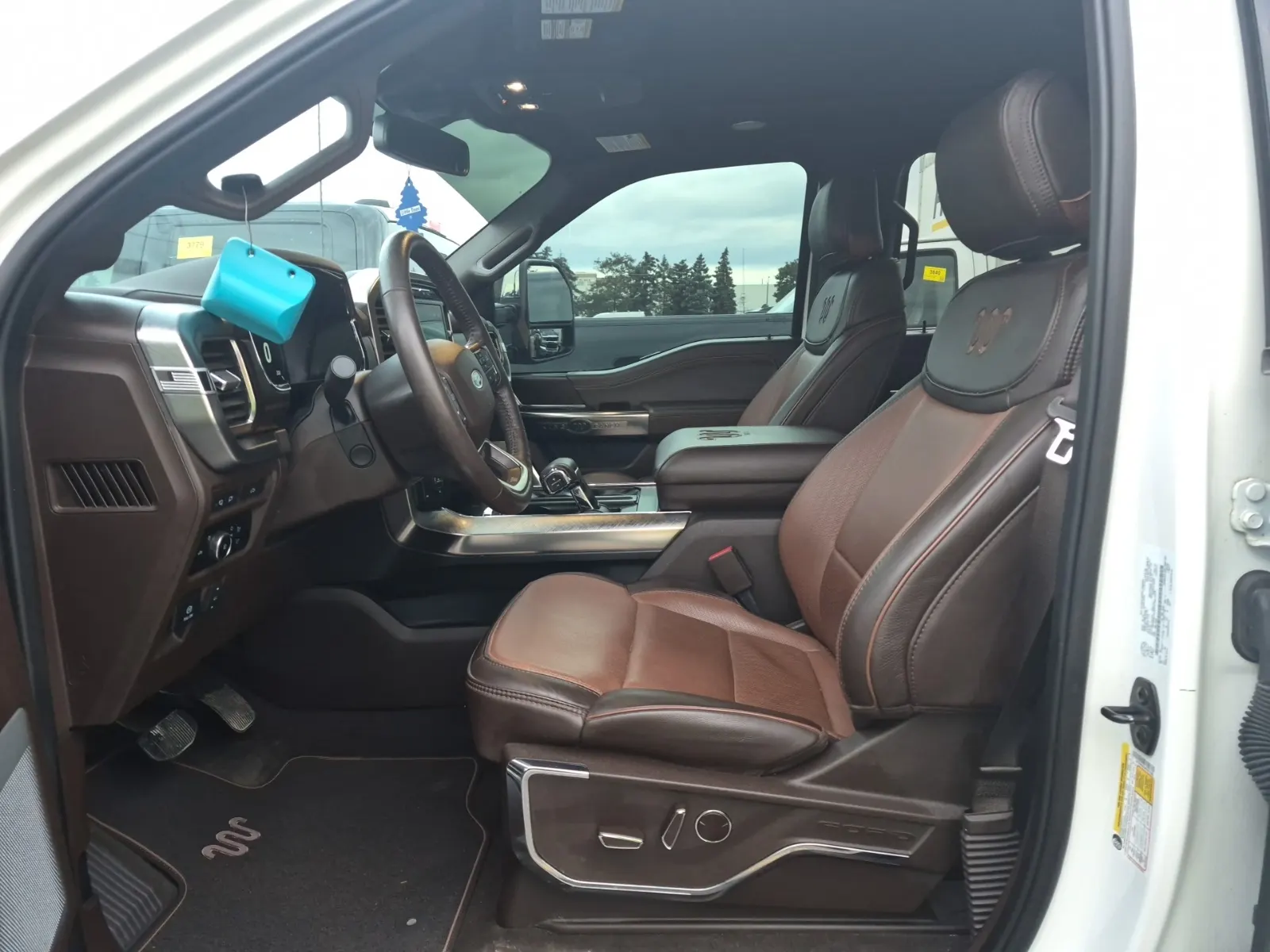 Front Interior Photo