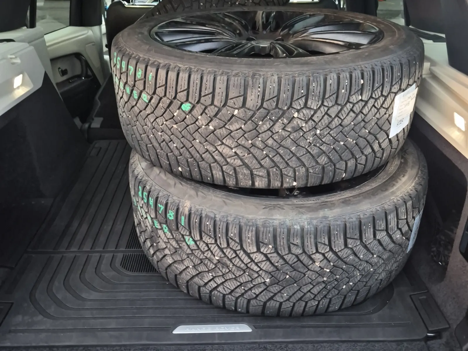 Spare Tire & Wheel Photo