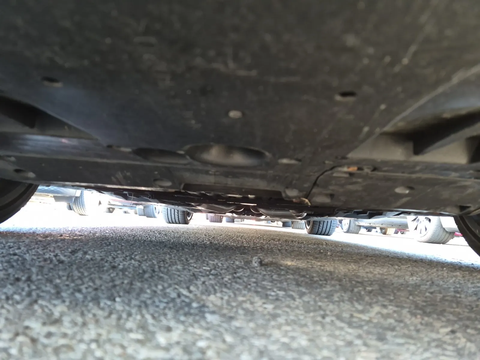 Undercarriage - Front Photo