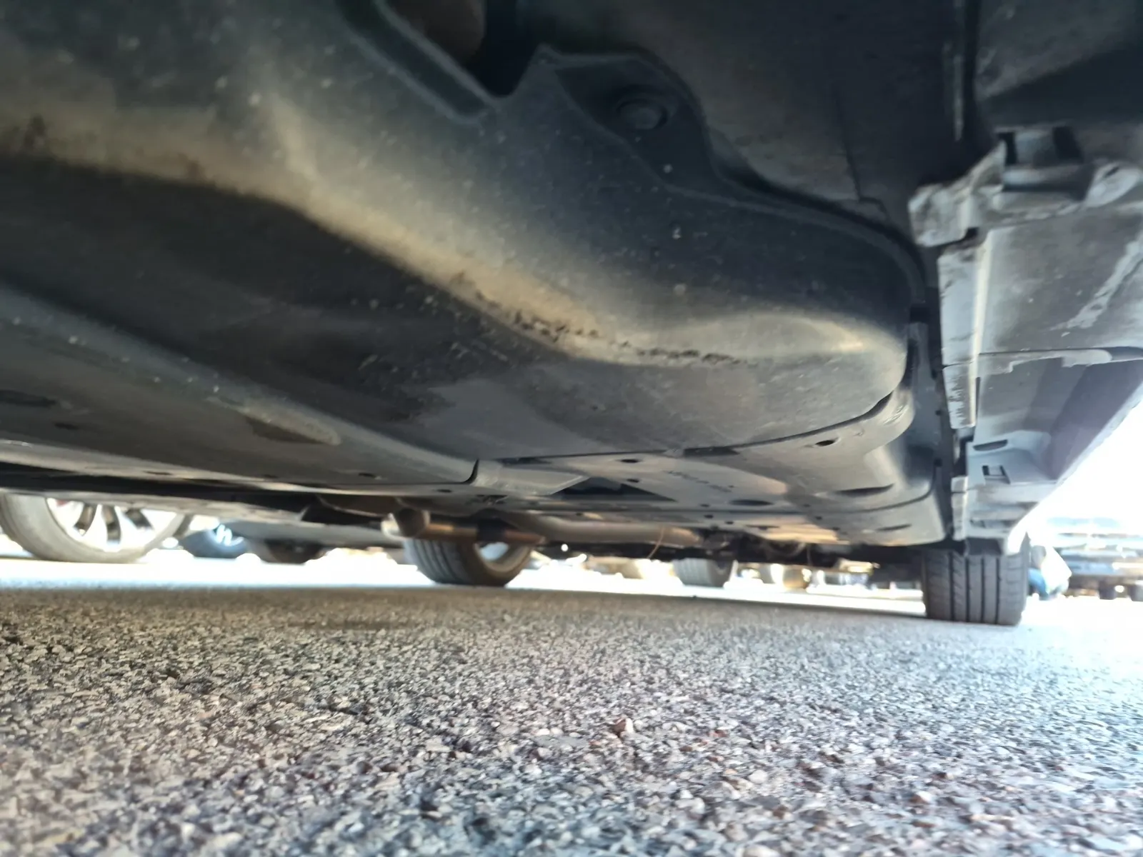 Undercarriage - Passenger Photo