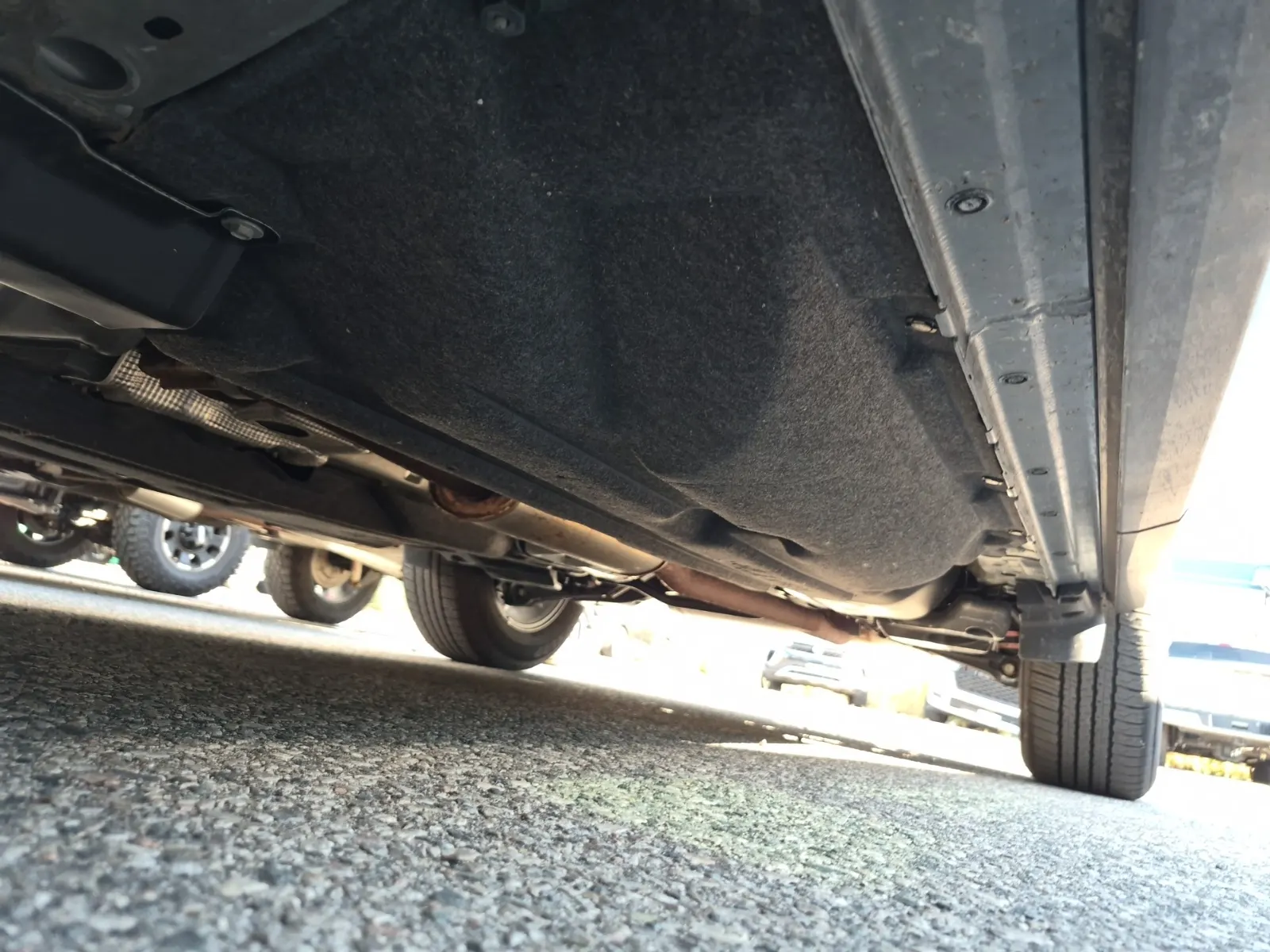 Undercarriage - Driver Photo