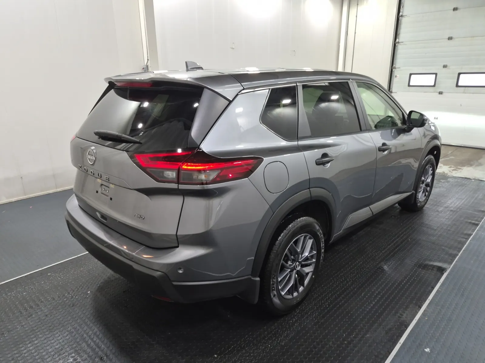 Passenger Rear 3/4 Photo