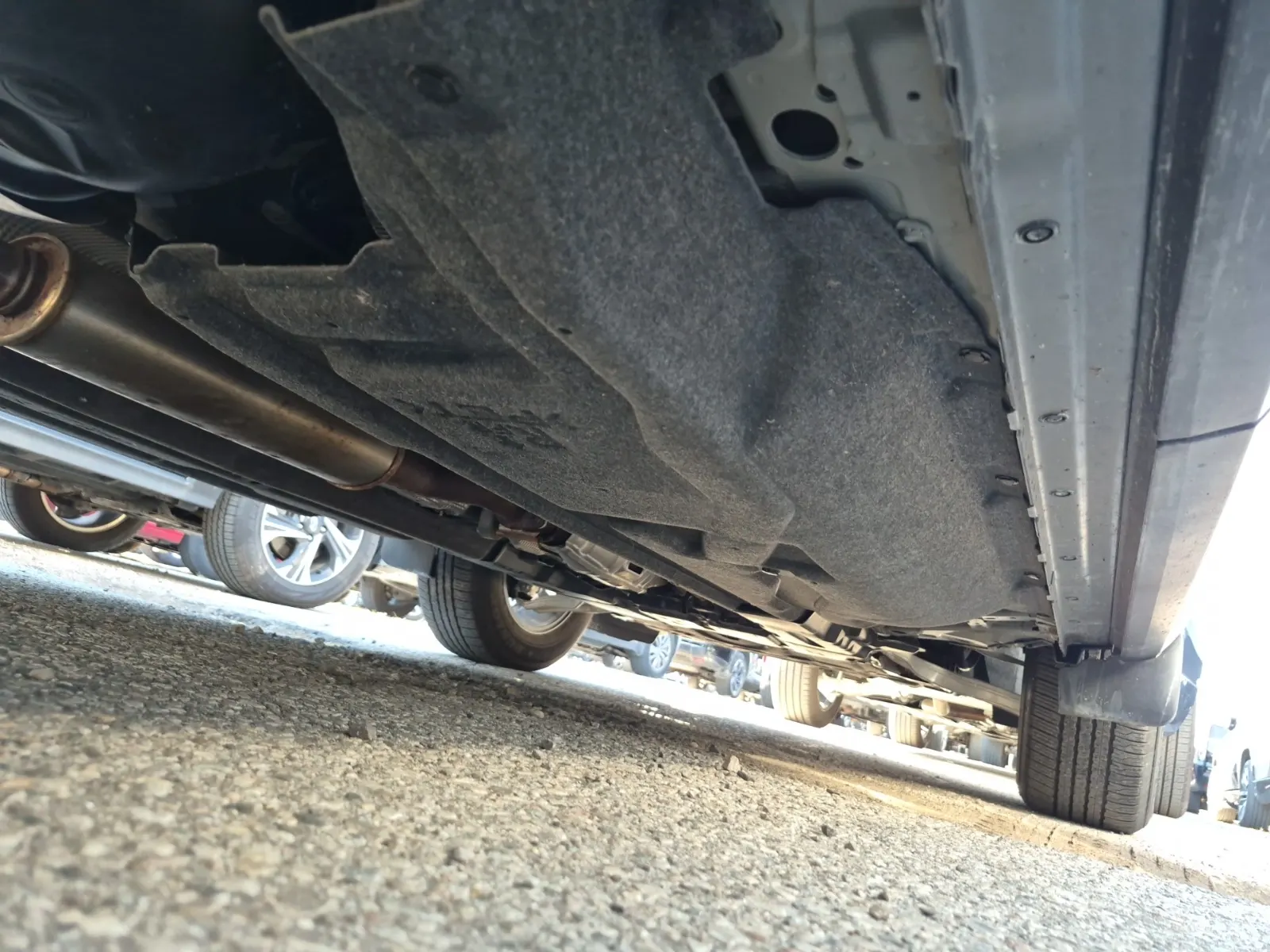 Undercarriage - Passenger Photo