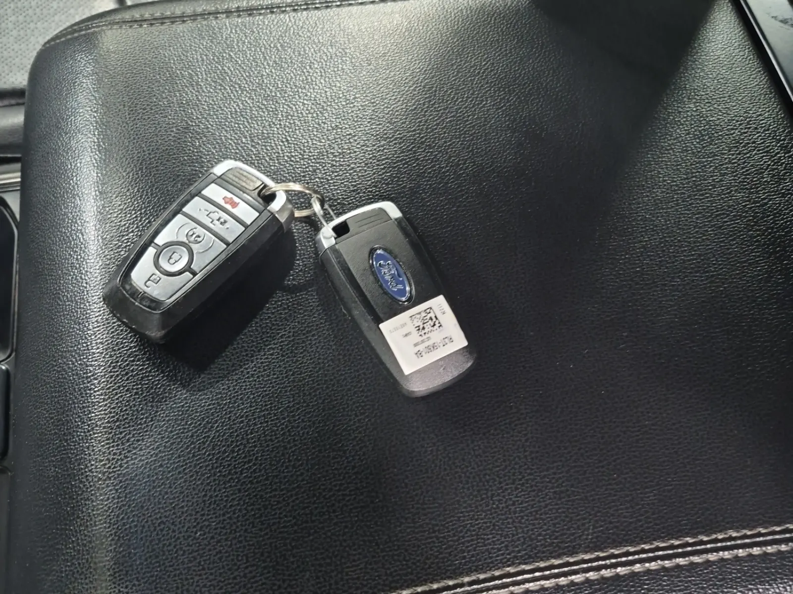 Keys/Fobs/Manual Photo