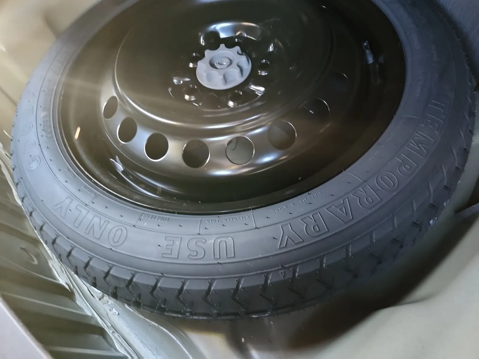Spare Tire & Wheel Photo