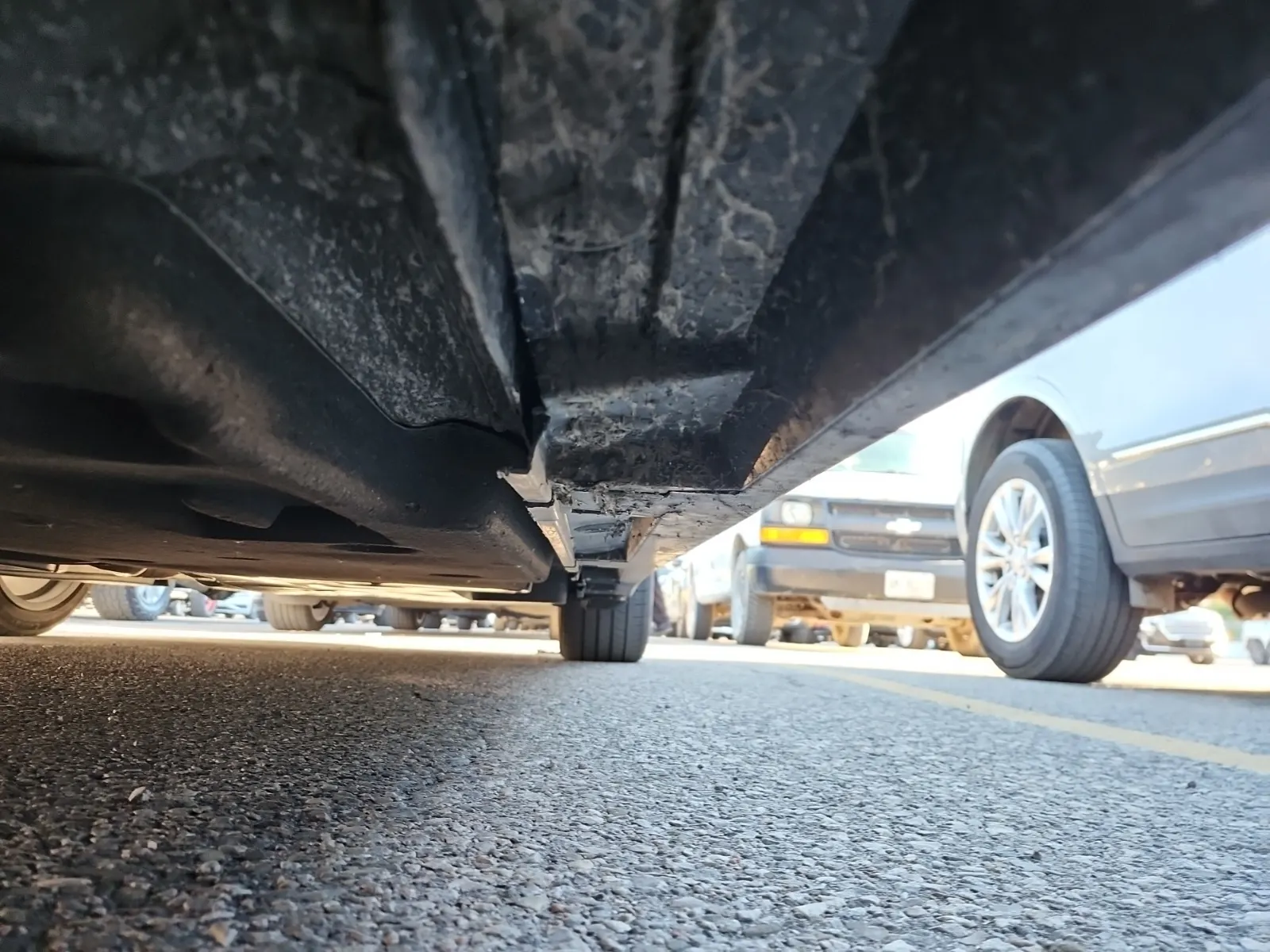 Undercarriage - Driver Photo