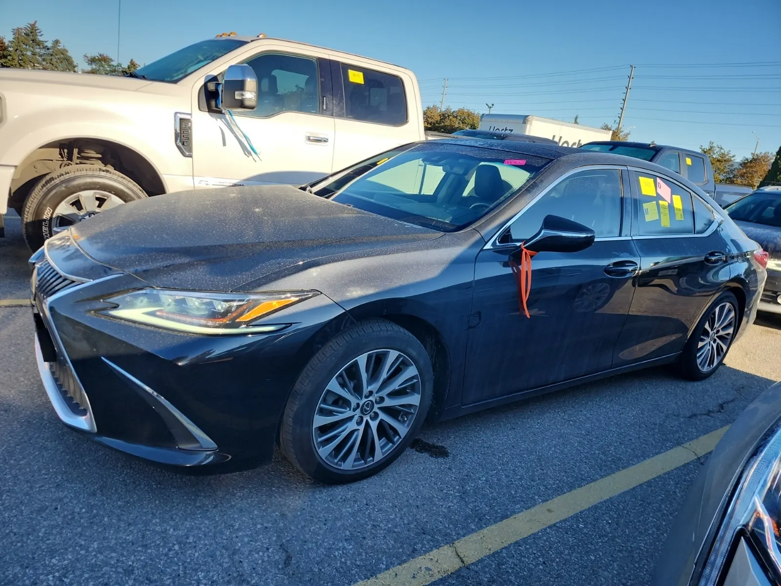 Front driver 3/4 photo