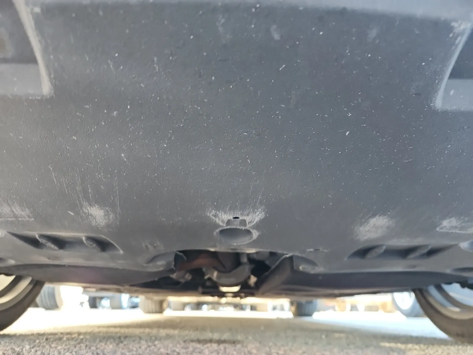 Undercarriage - Front Photo
