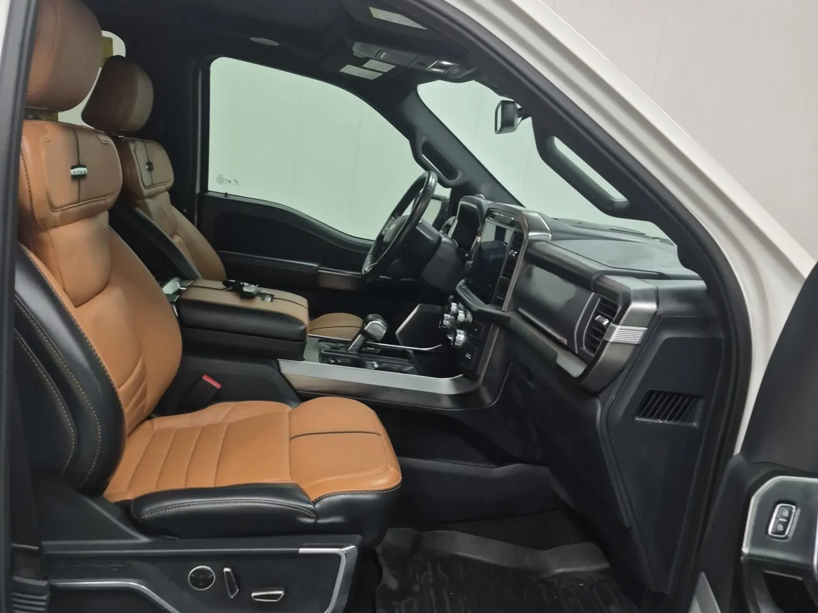 Right Side Interior Photo