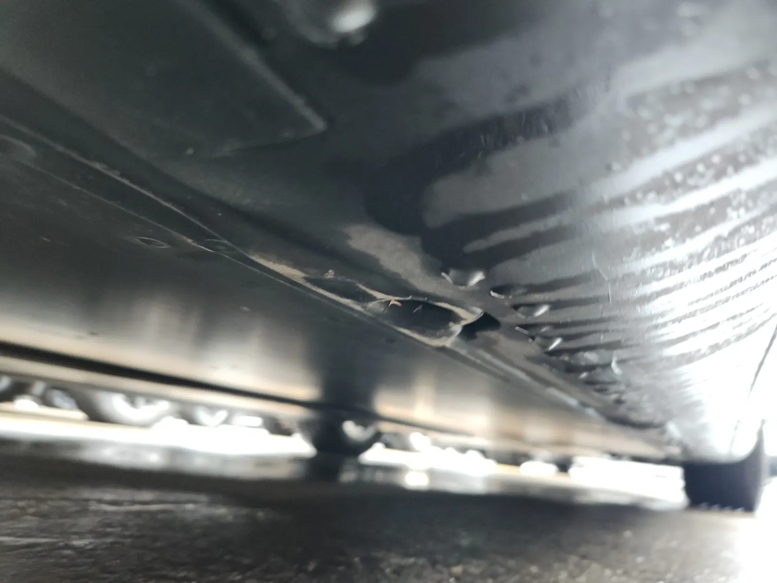 Undercarriage - Passenger Photo